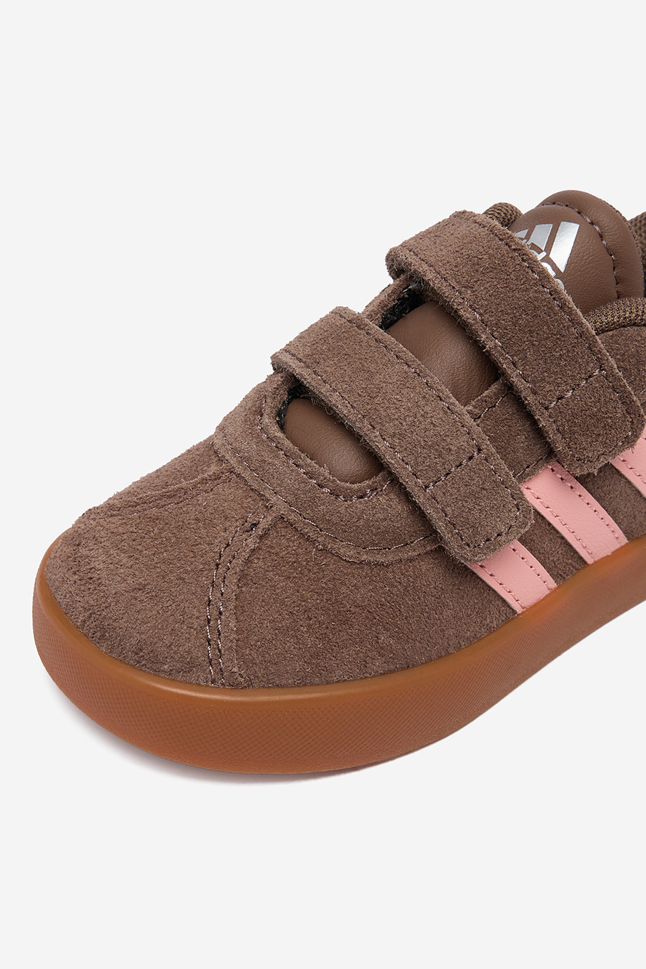 Sneakersy Hnědá