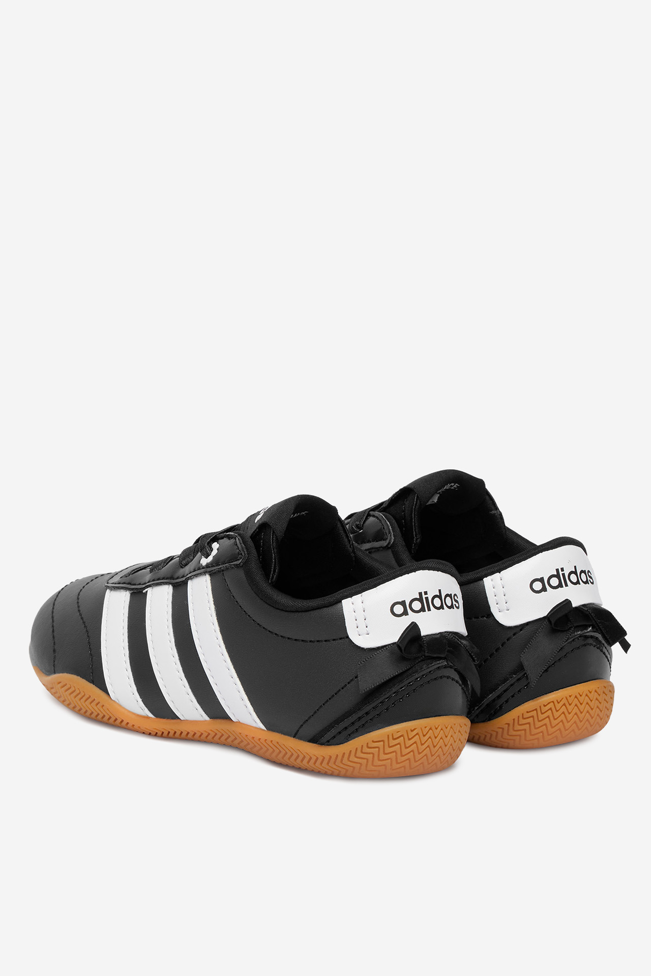 Sneakersy Černá