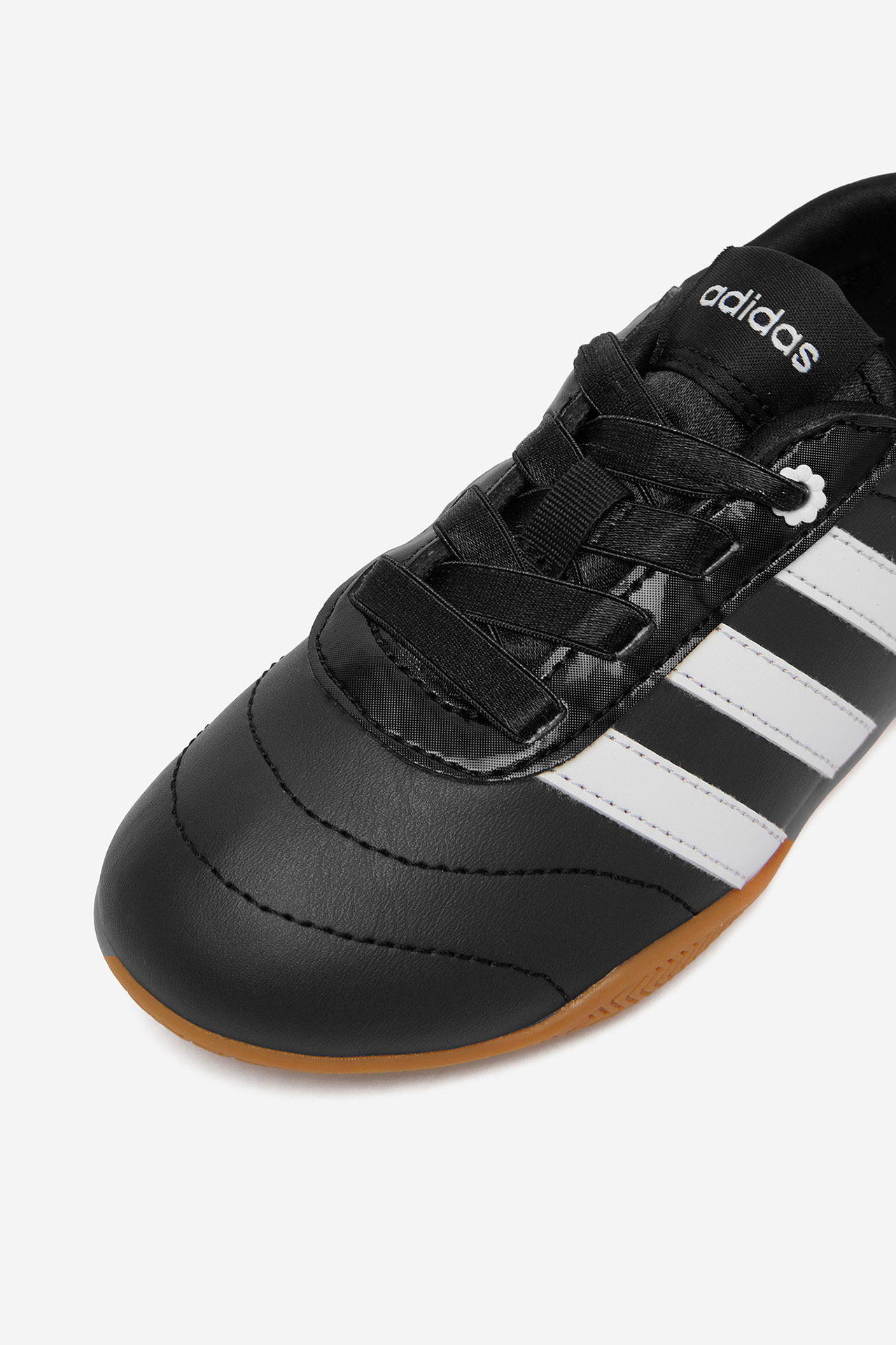 Sneakersy Černá