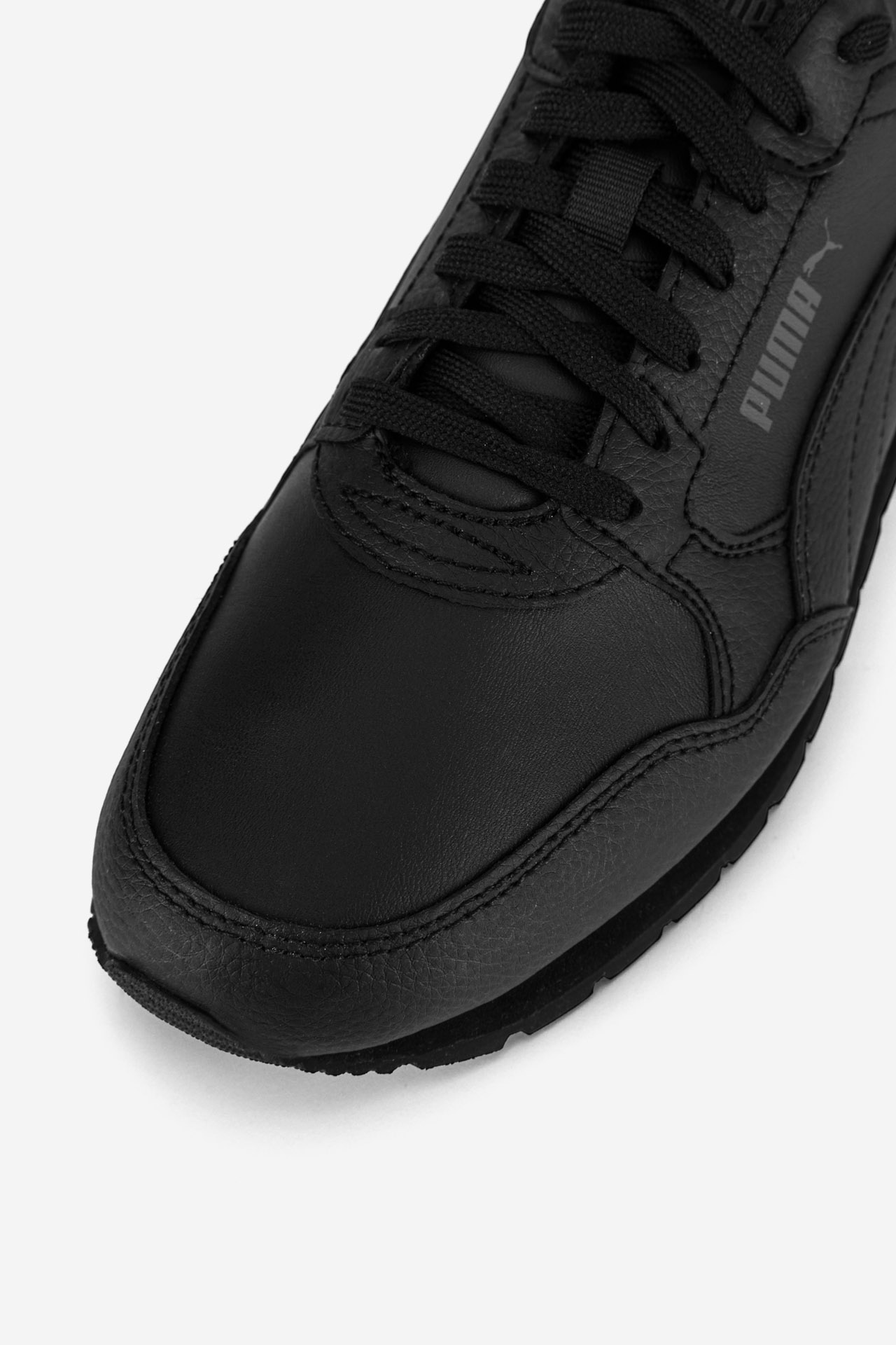 Sneakersy Černá