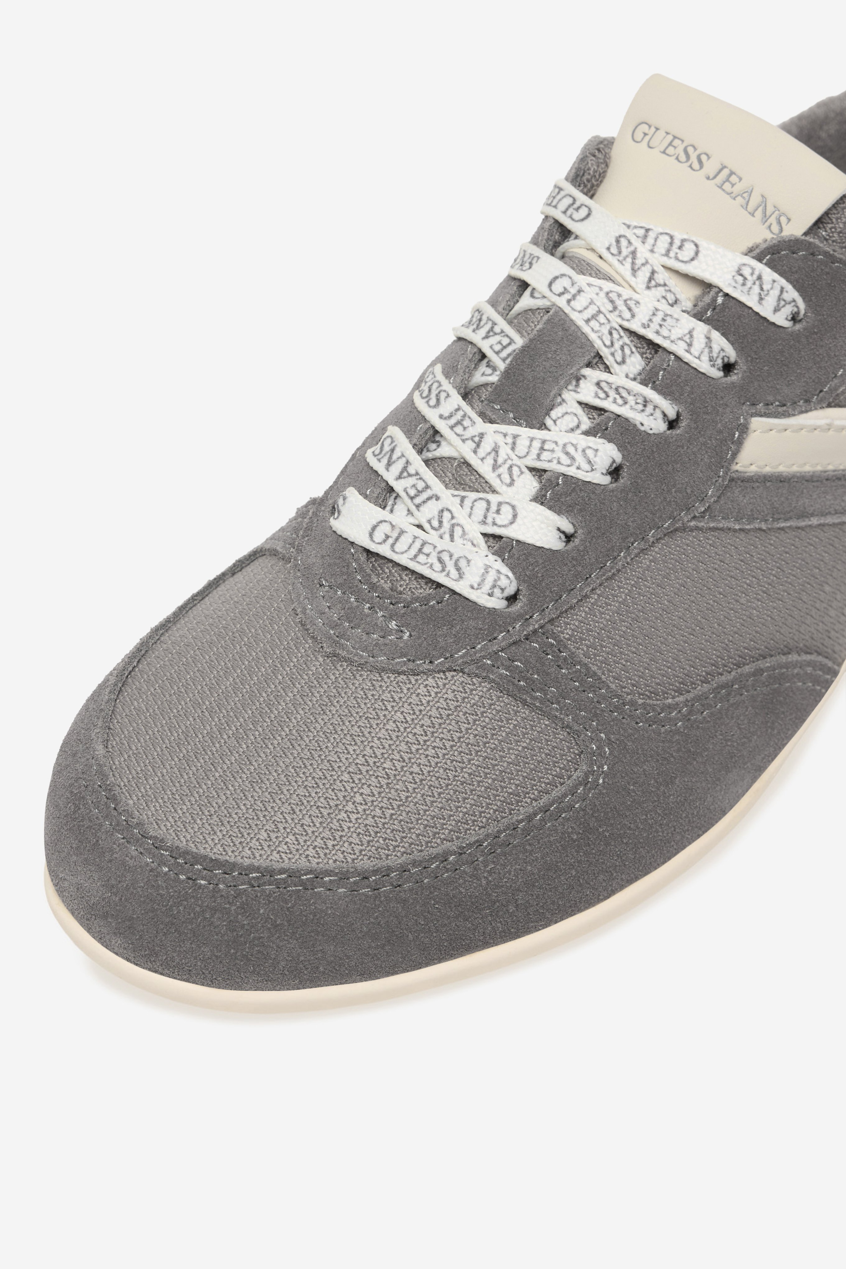 Sneakersy Šedá