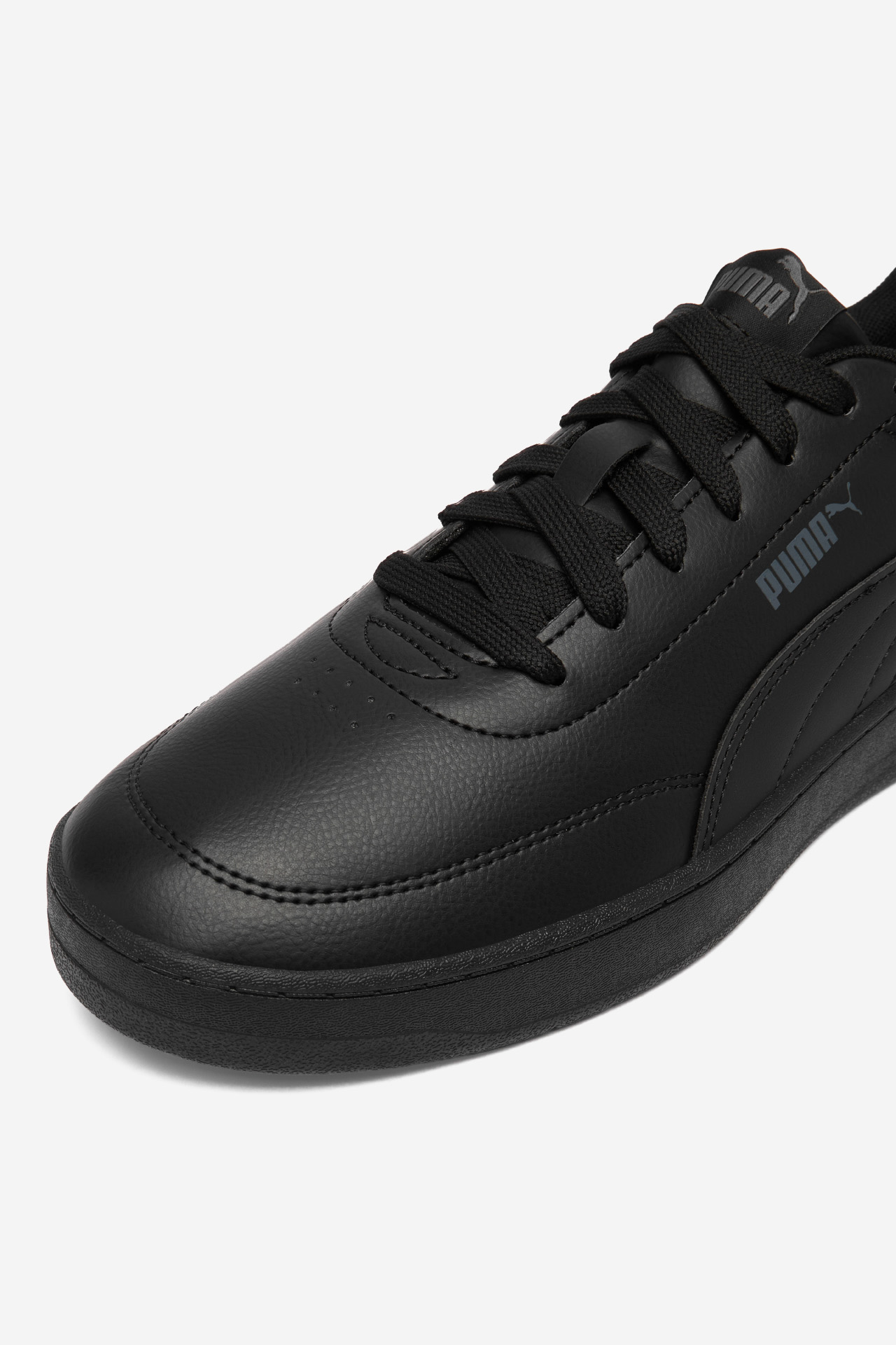 Sneakersy Černá