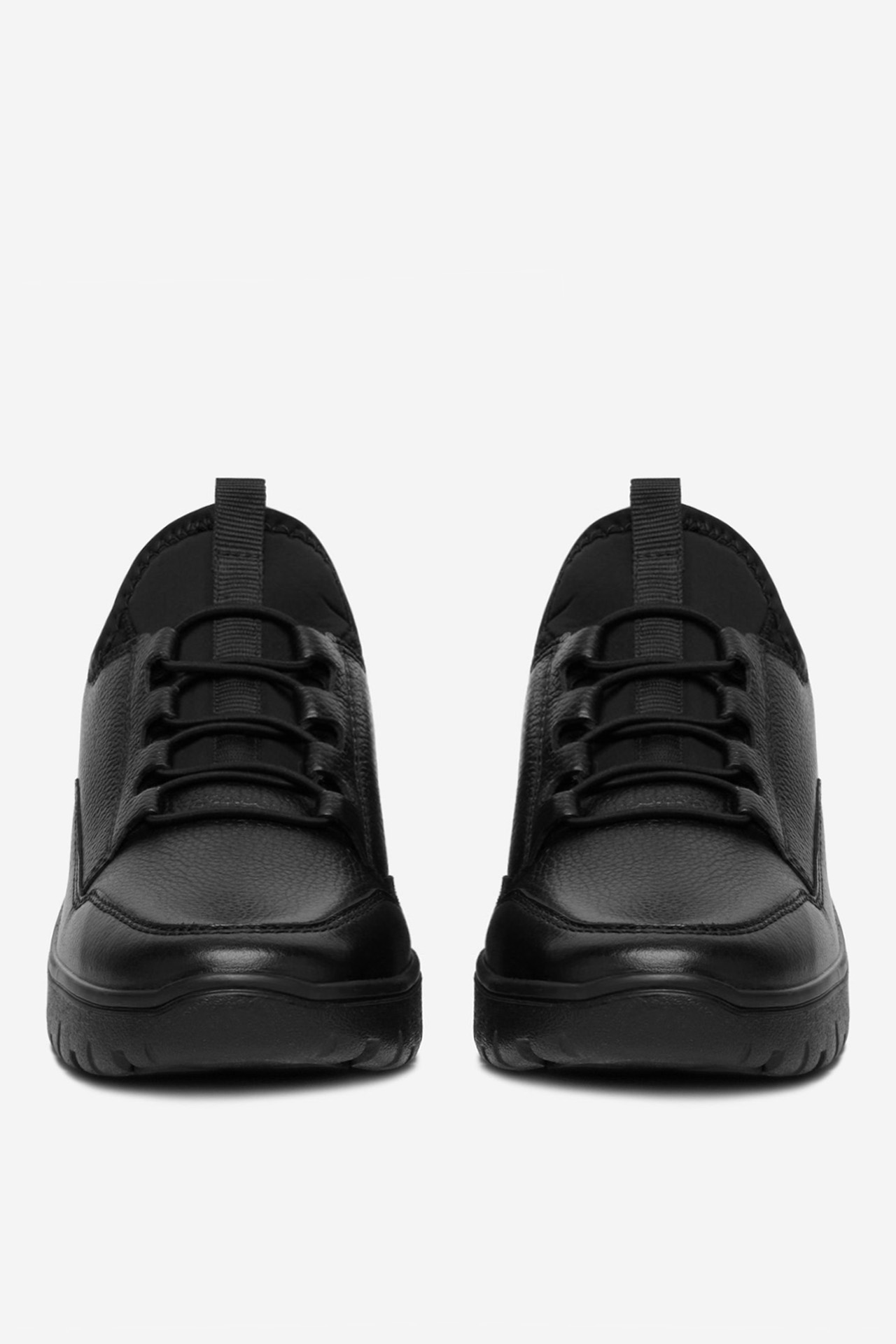 Sneakersy Černá