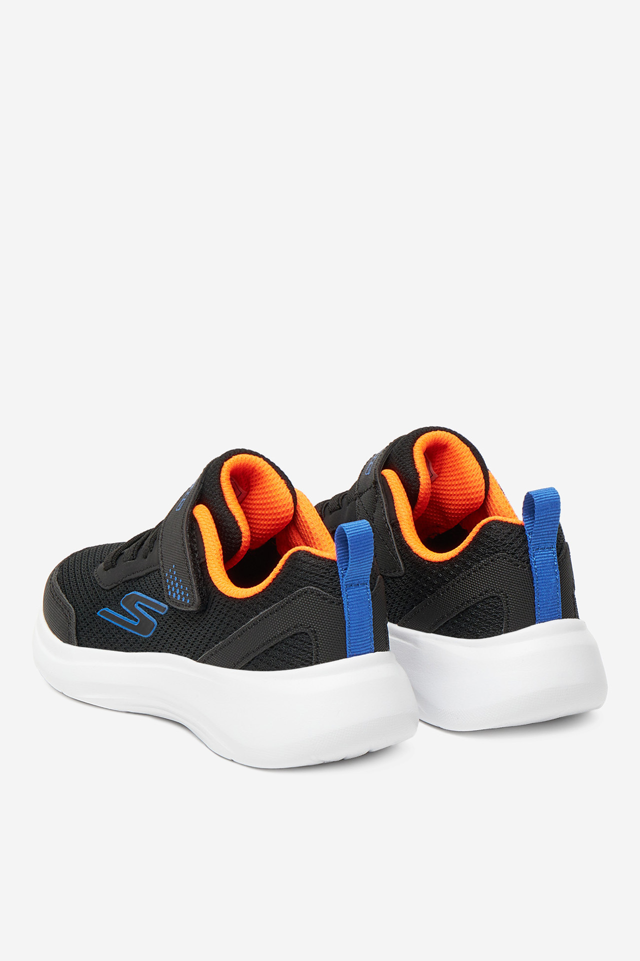 Sneakersy Černá