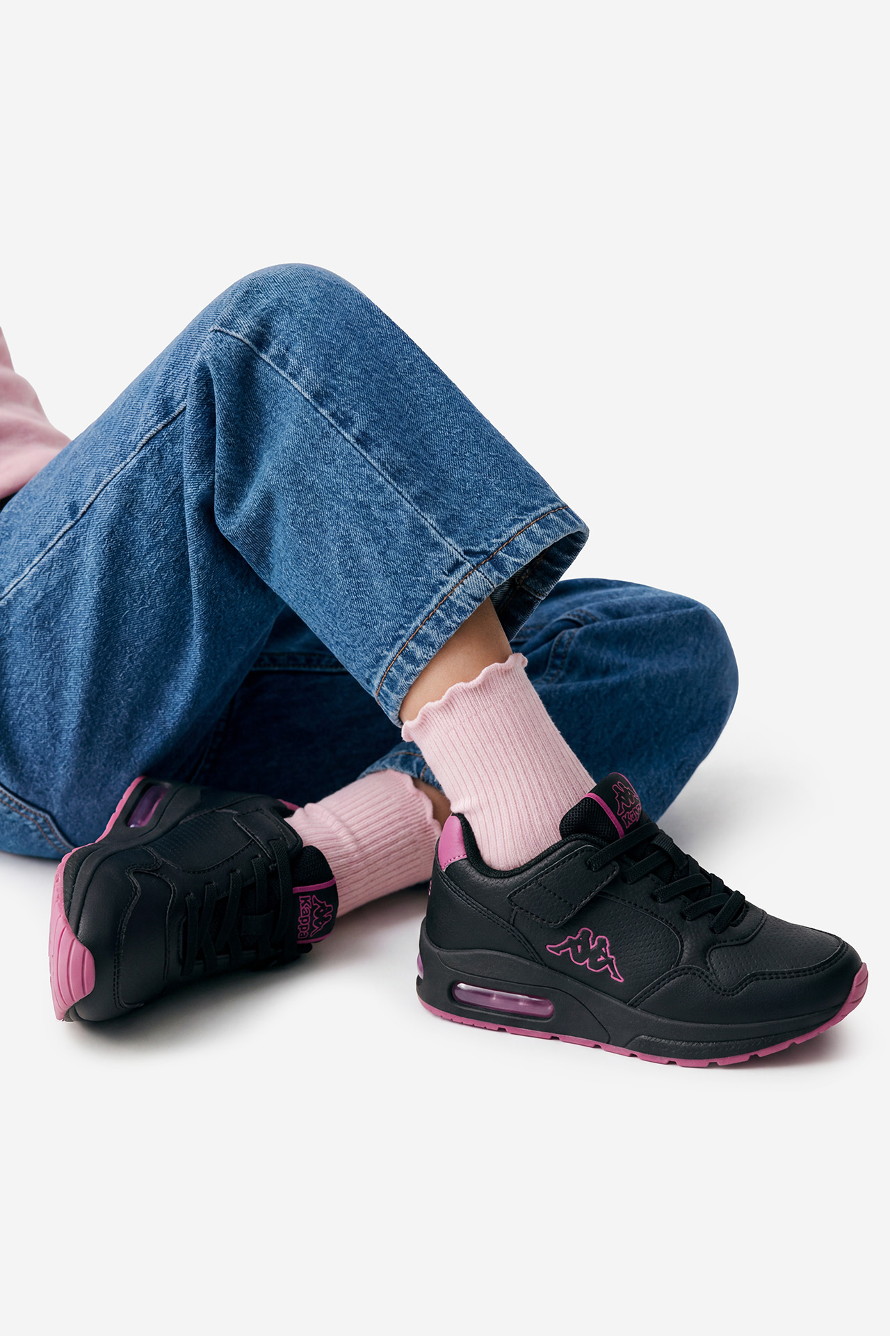 Sneakersy Černá