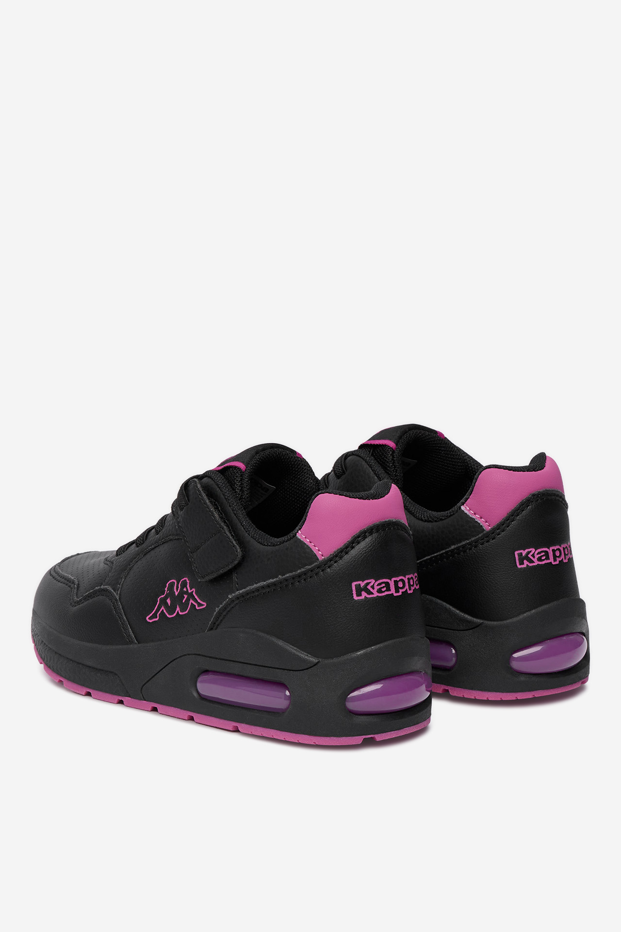 Sneakersy Černá