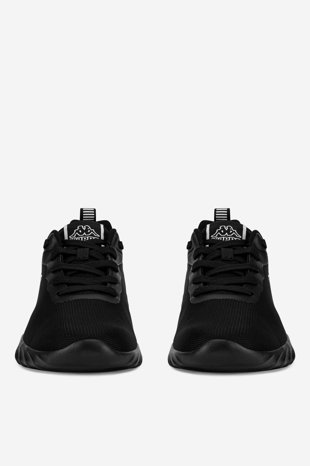 Sneakersy Černá