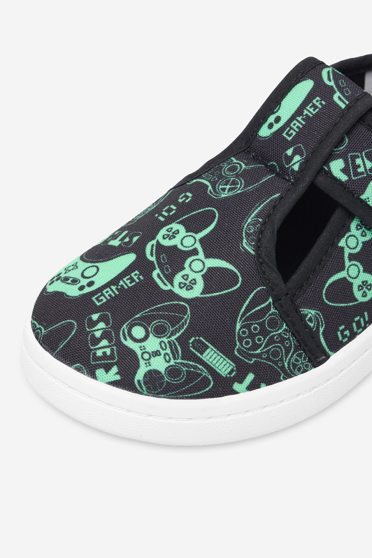 Copati Črna