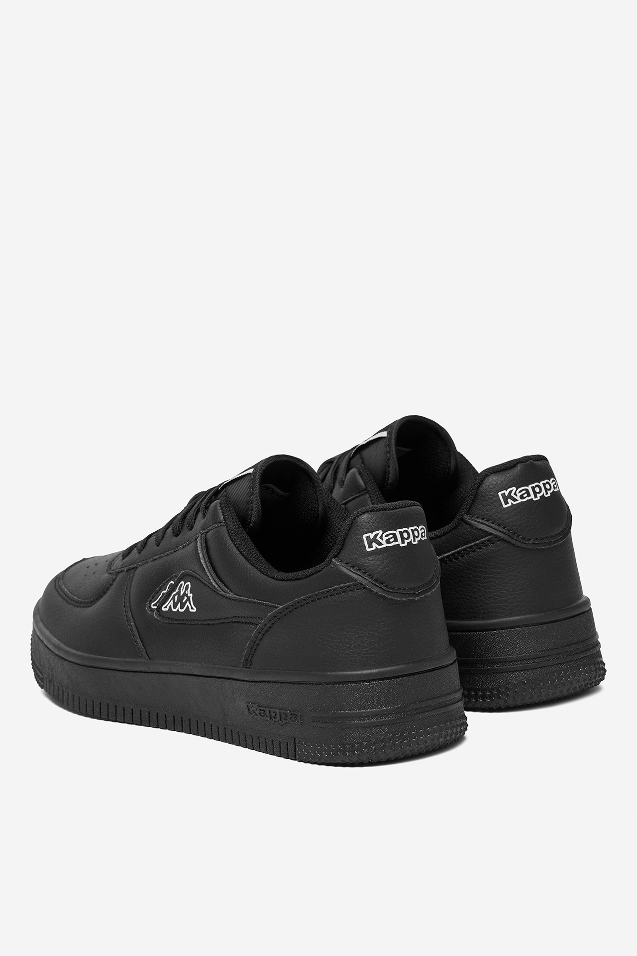 Sneakersy Černá