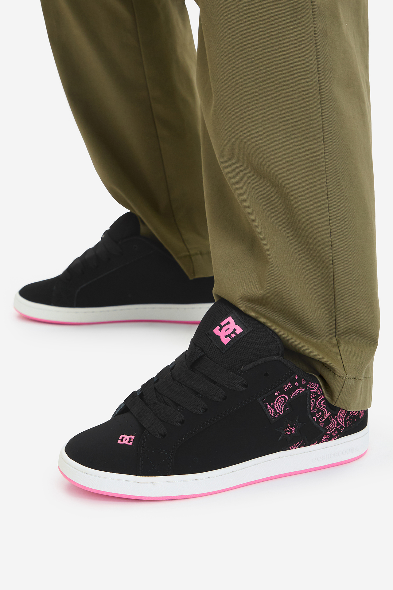 Sneakersy Černá