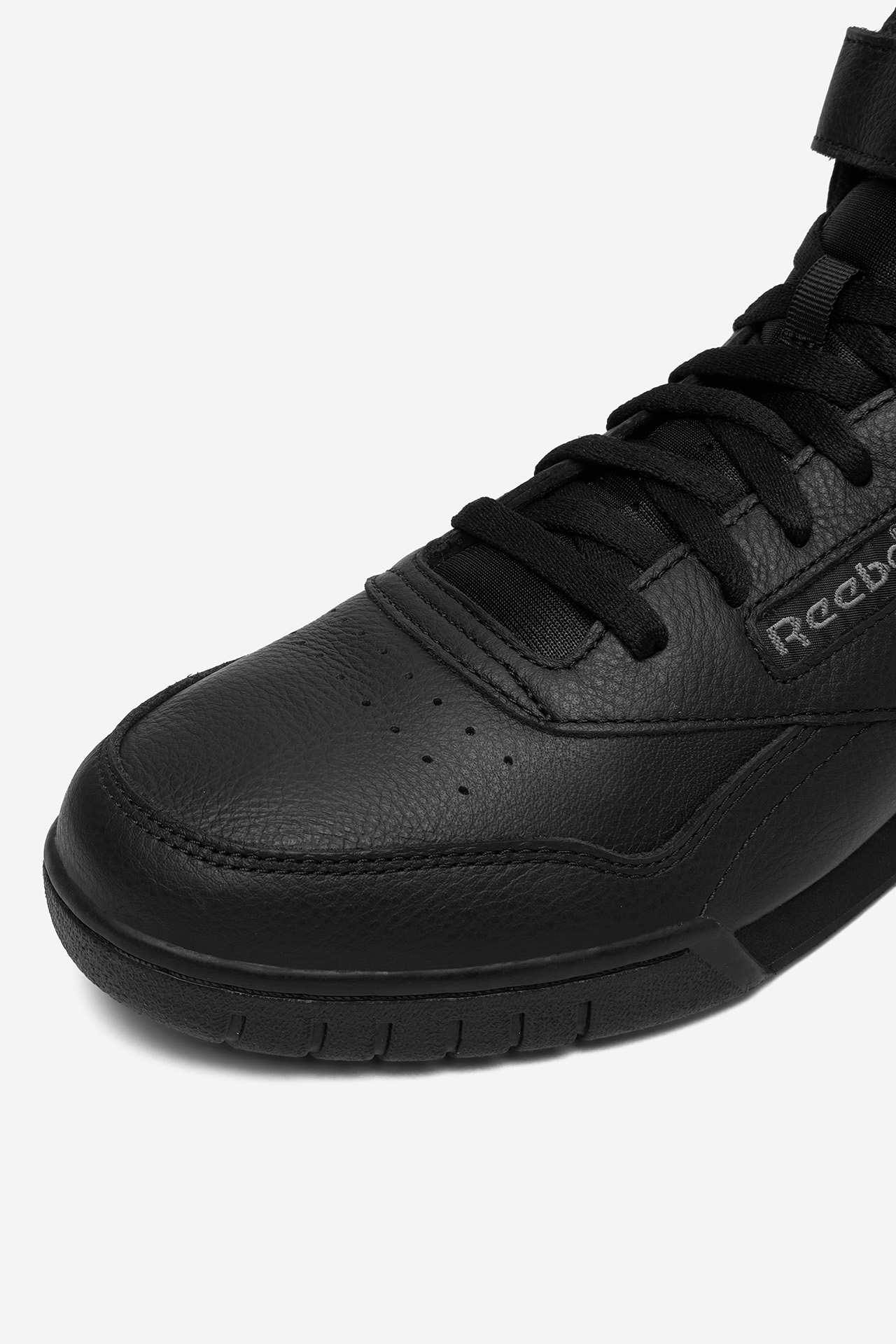 Sneakersy Černá