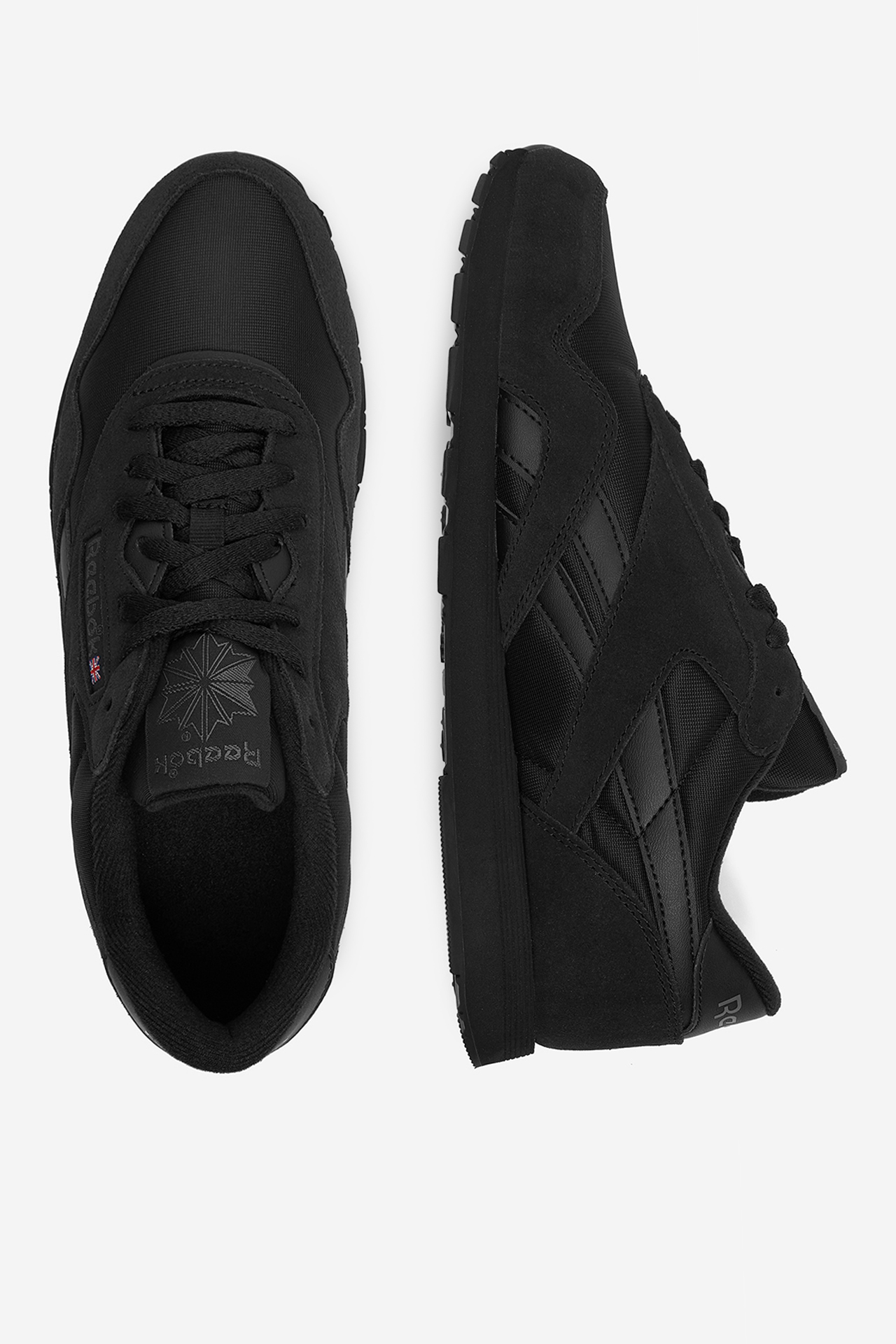 Sneakersy Černá