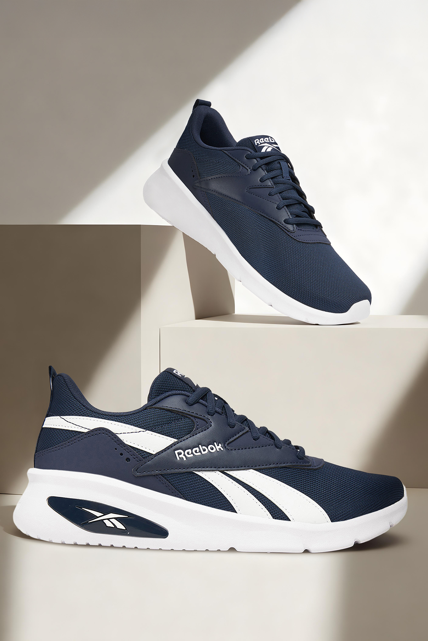 Sneakersy Tmavomodrá