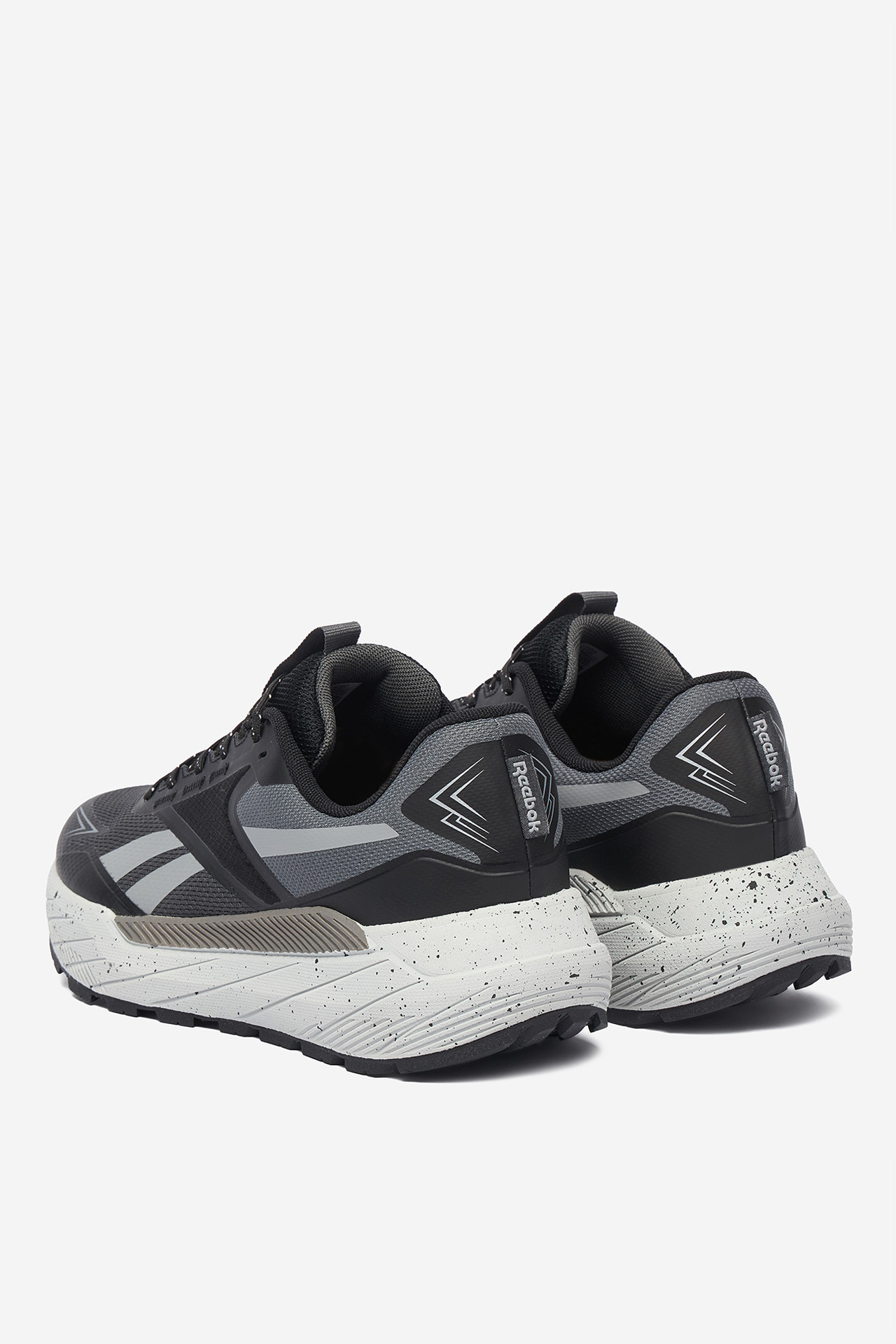 Sneakersy Černá