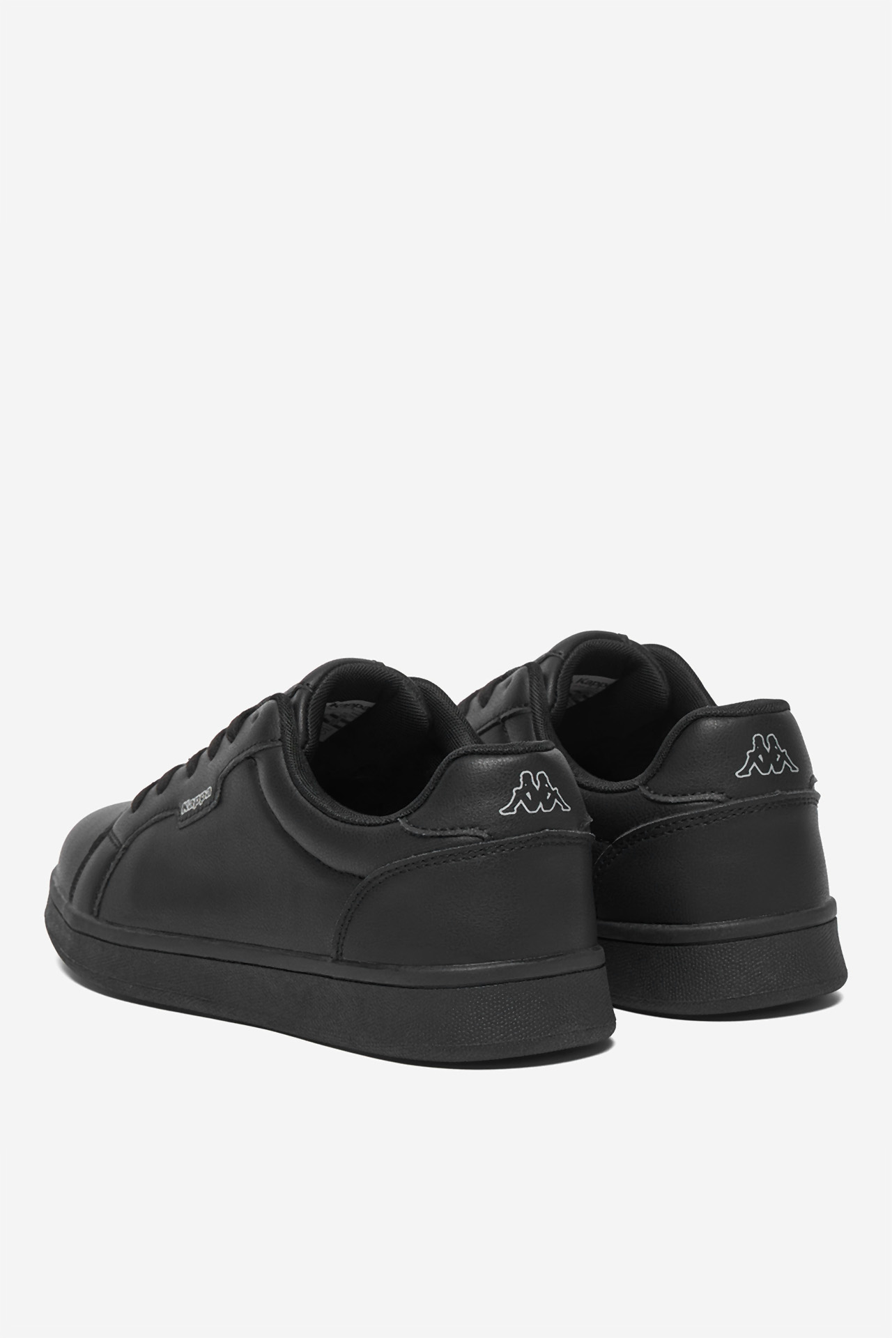 Sneakersy Černá