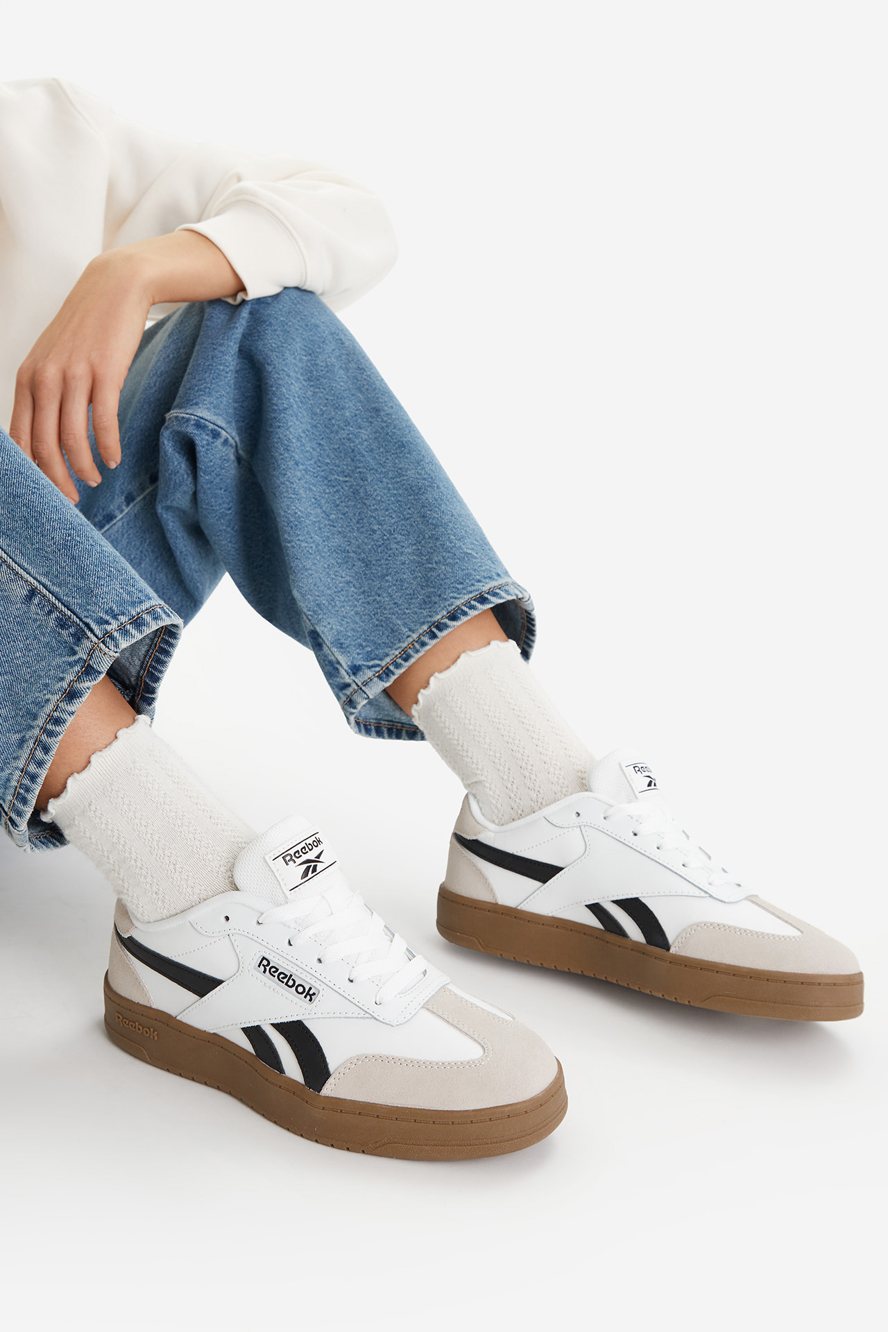 Sneakersy Bílá