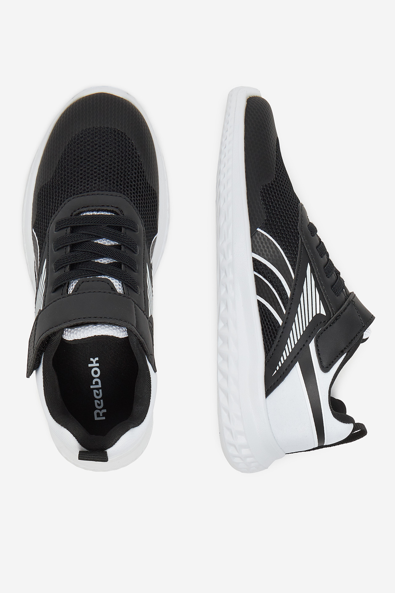 Sneakersy Černá