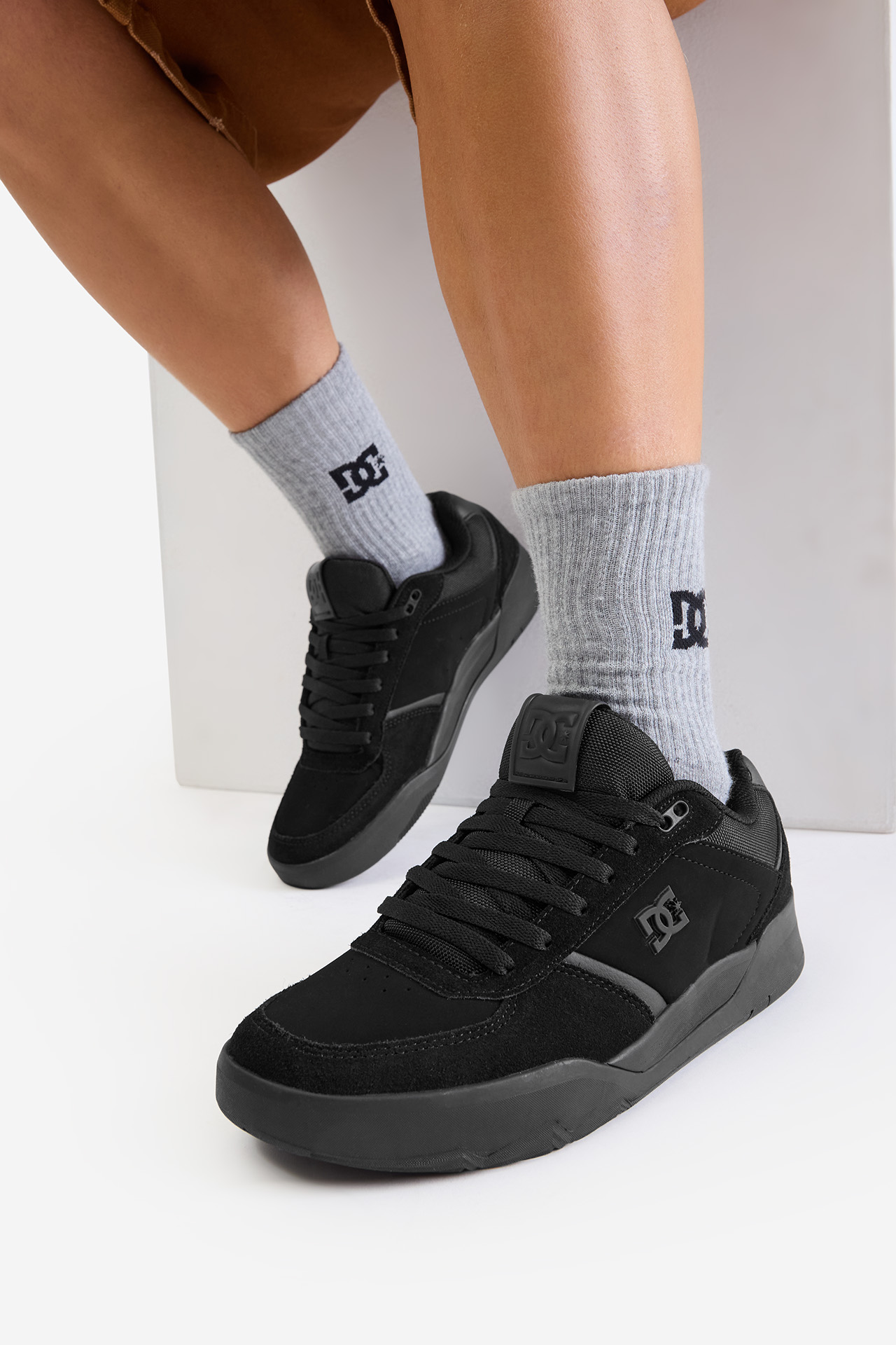 Sneakersy Černá