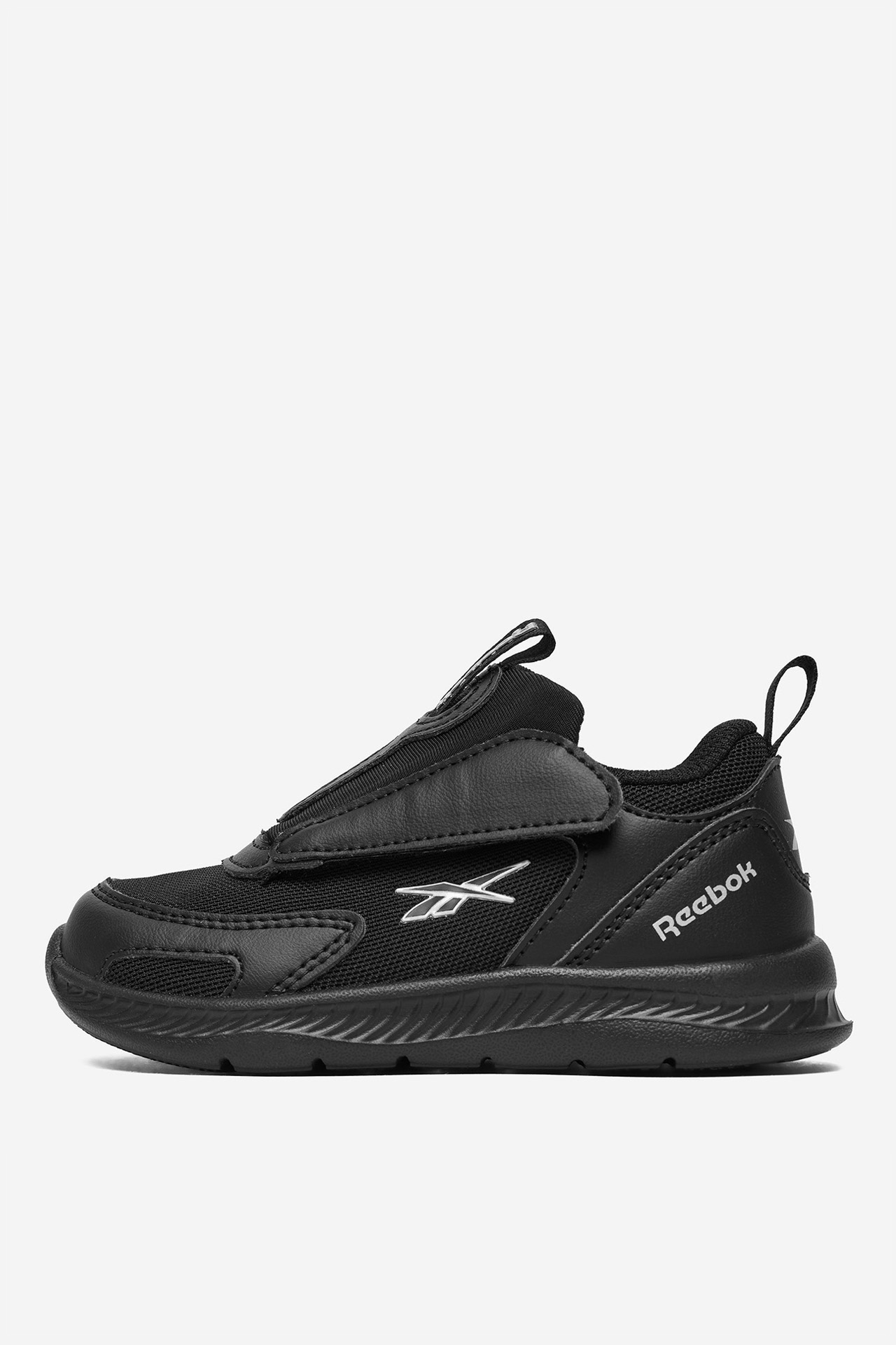 Sneakersy Černá