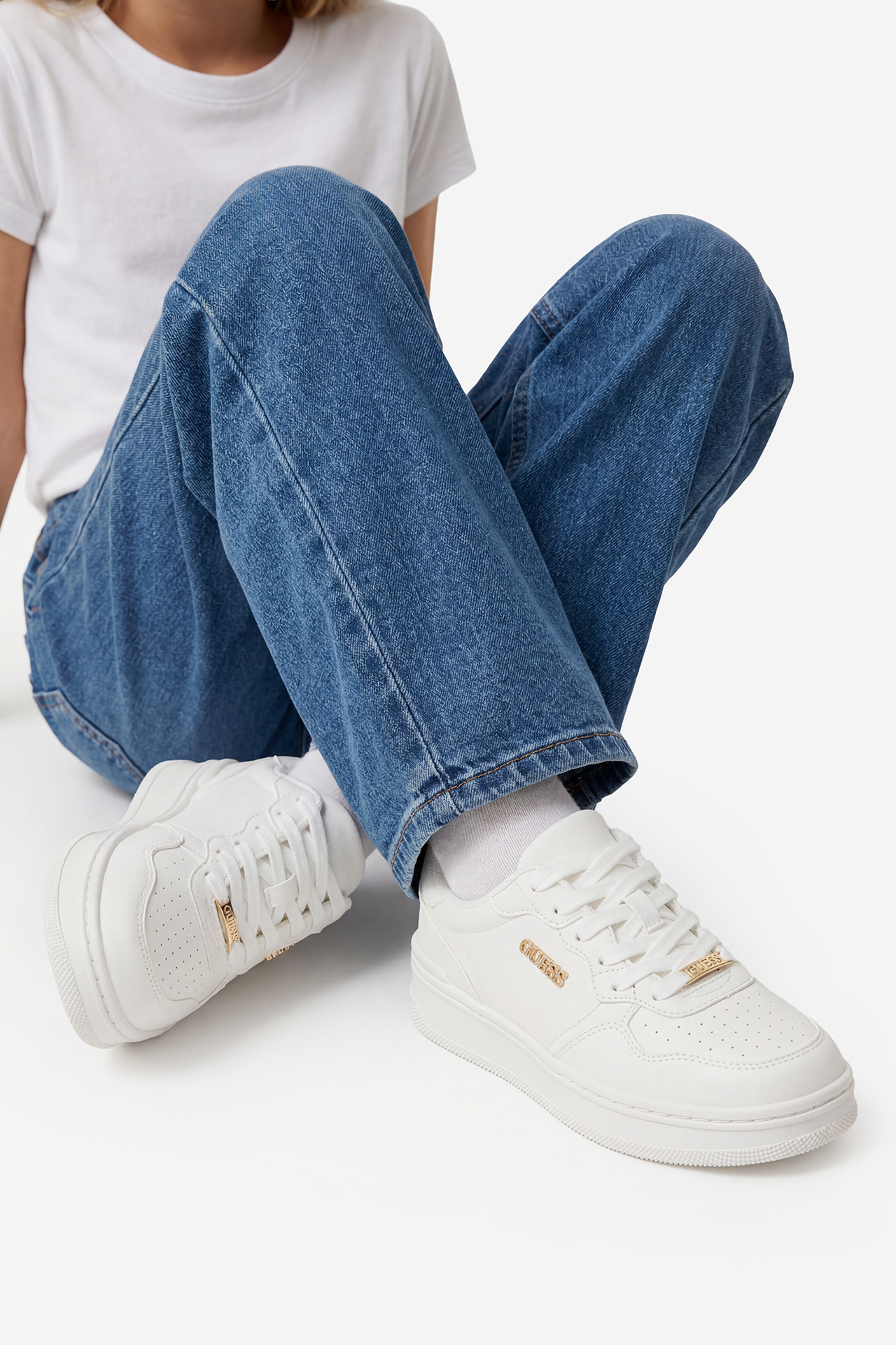 Sneakersy Bílá