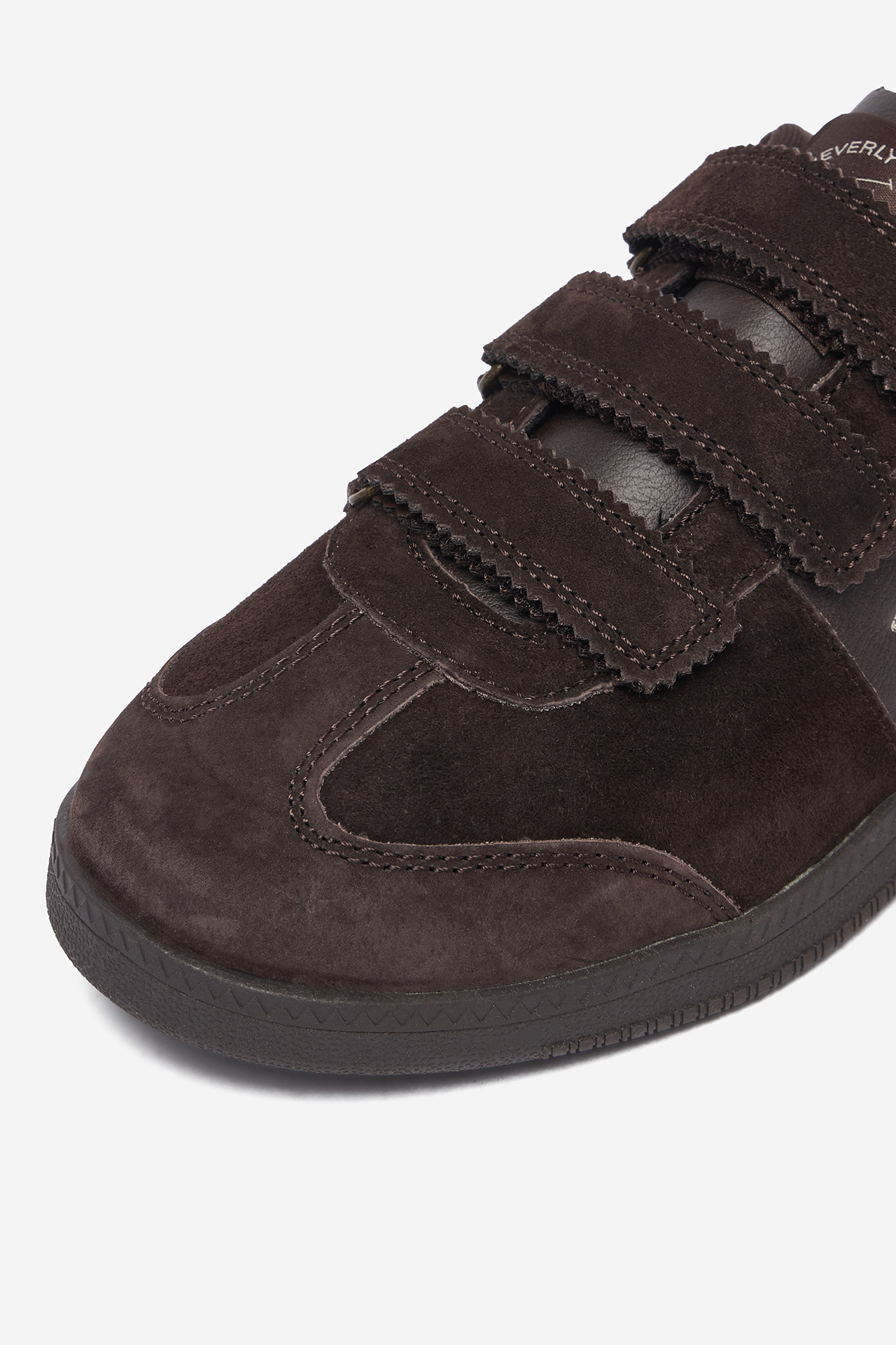 Sneakersy Tmavě hnědá