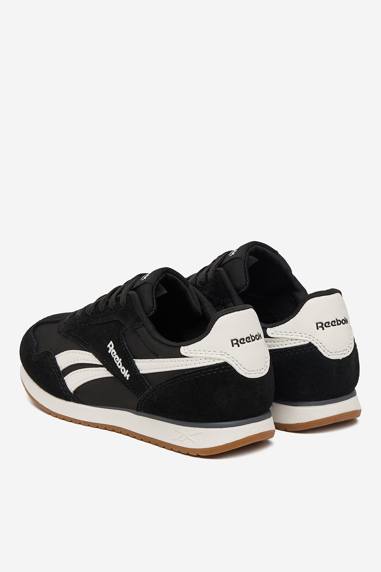 Sneakersy Černá