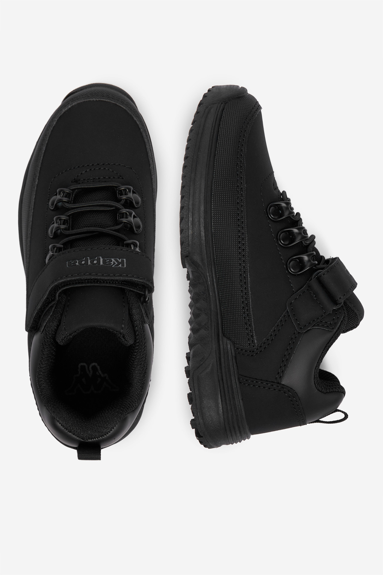 Sneakersy