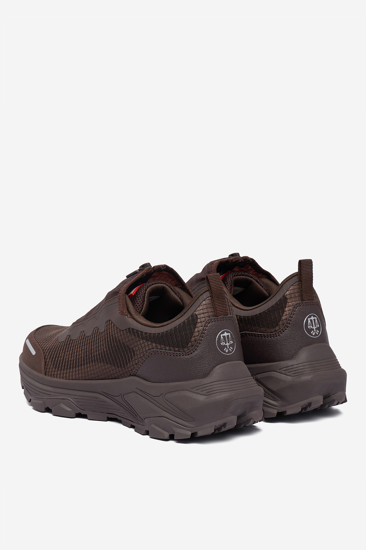 Sneakersy Hnědá