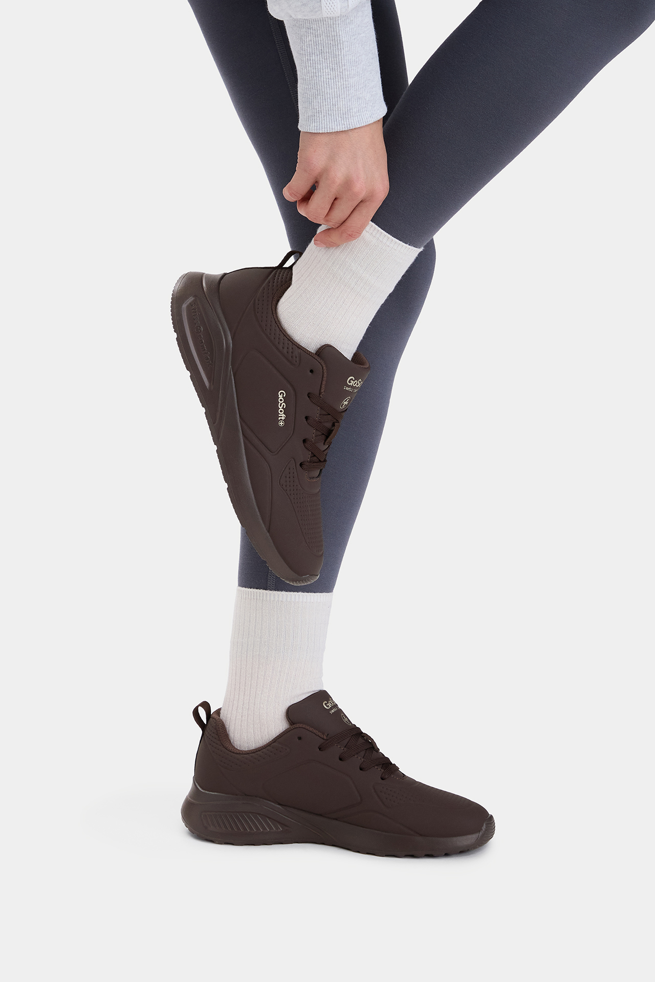 Sneakersy Hnědá