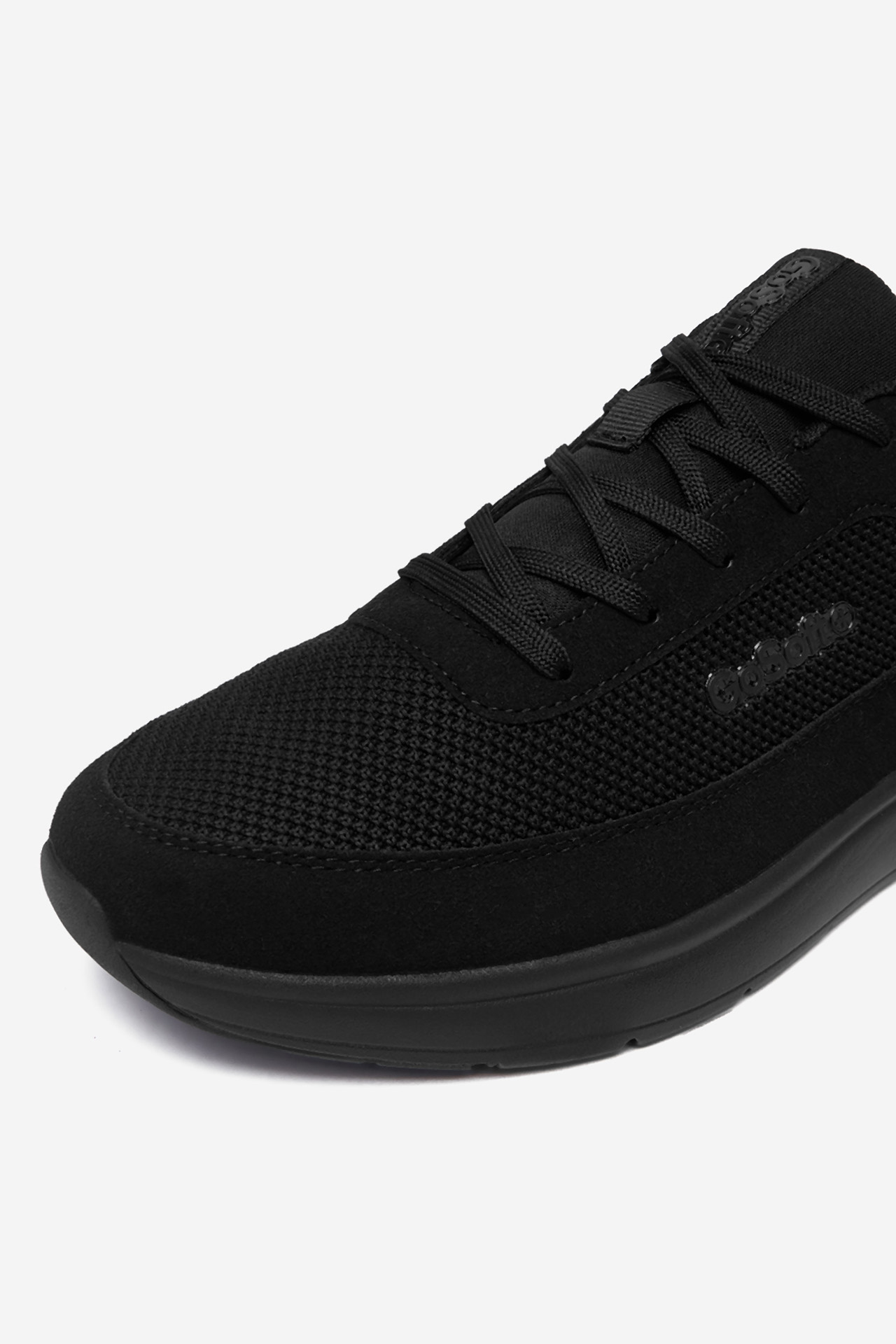 Sneakersy Černá