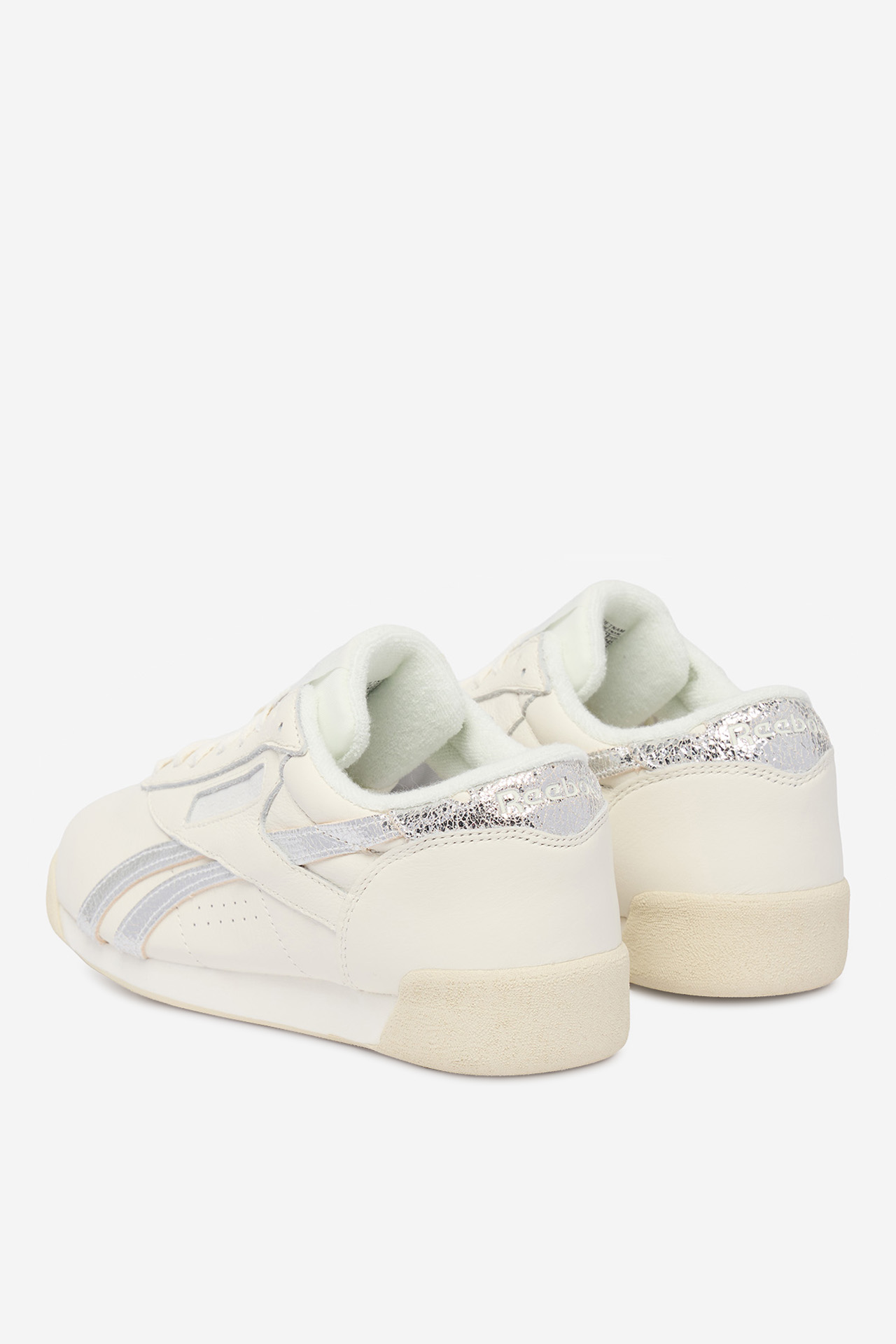 Sneakersy Bílá