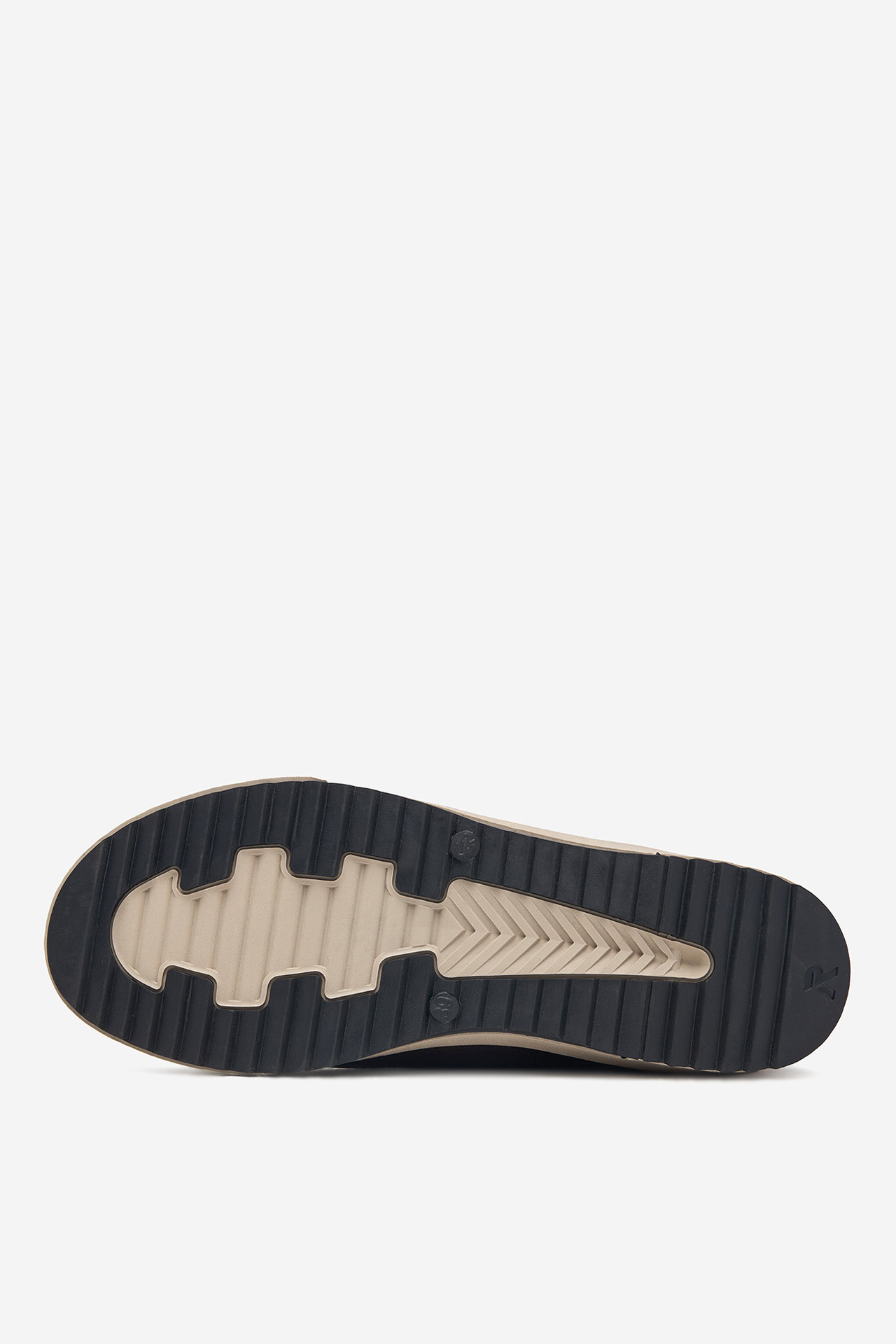 Sneakersy Tmavě hnědá
