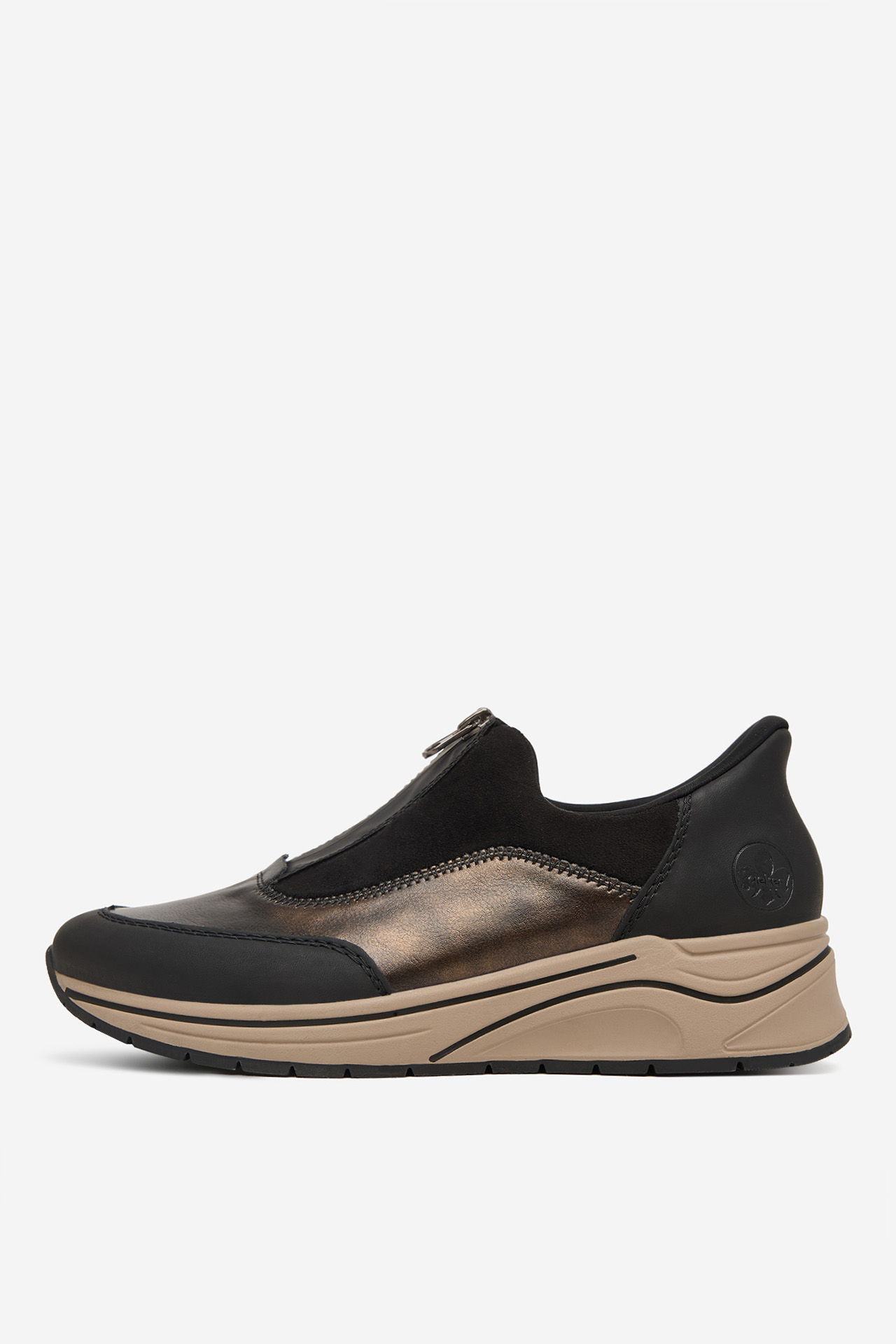 Sneakersy Černá