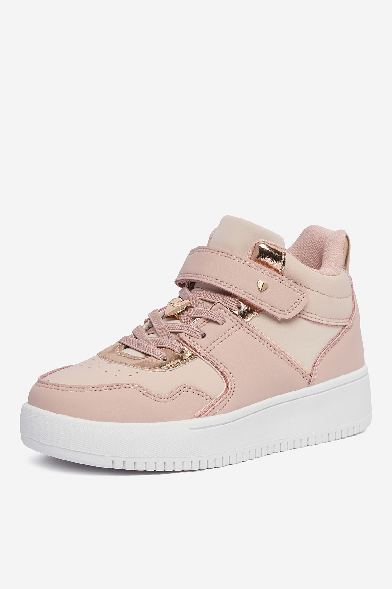 Sneakersy