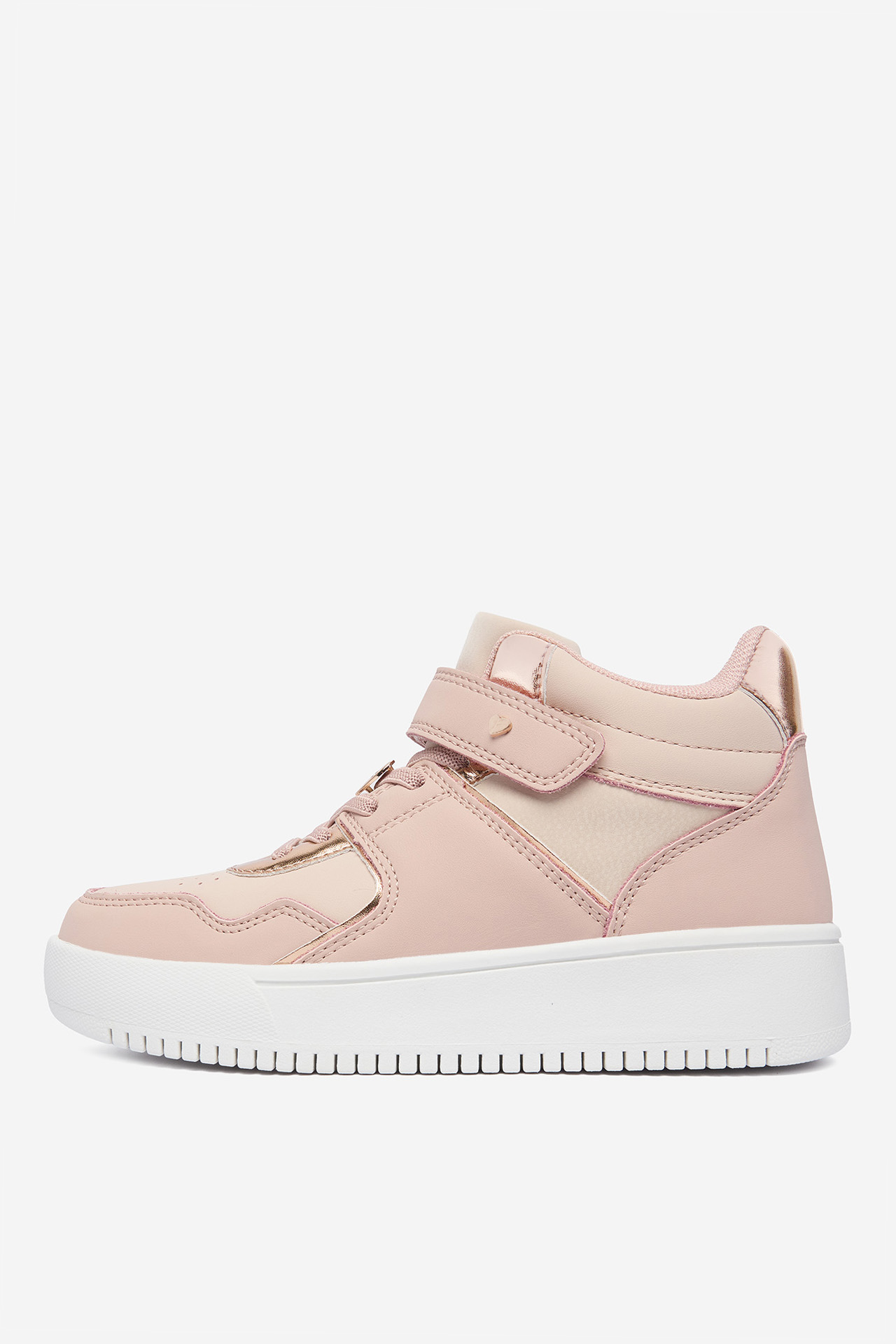 Sneakersy