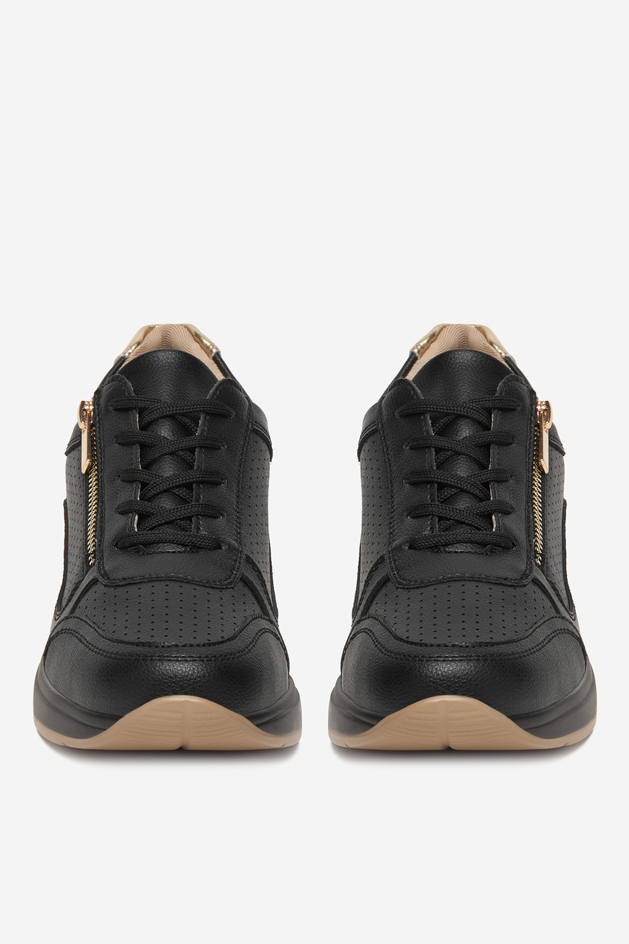 Sneakersy Černá