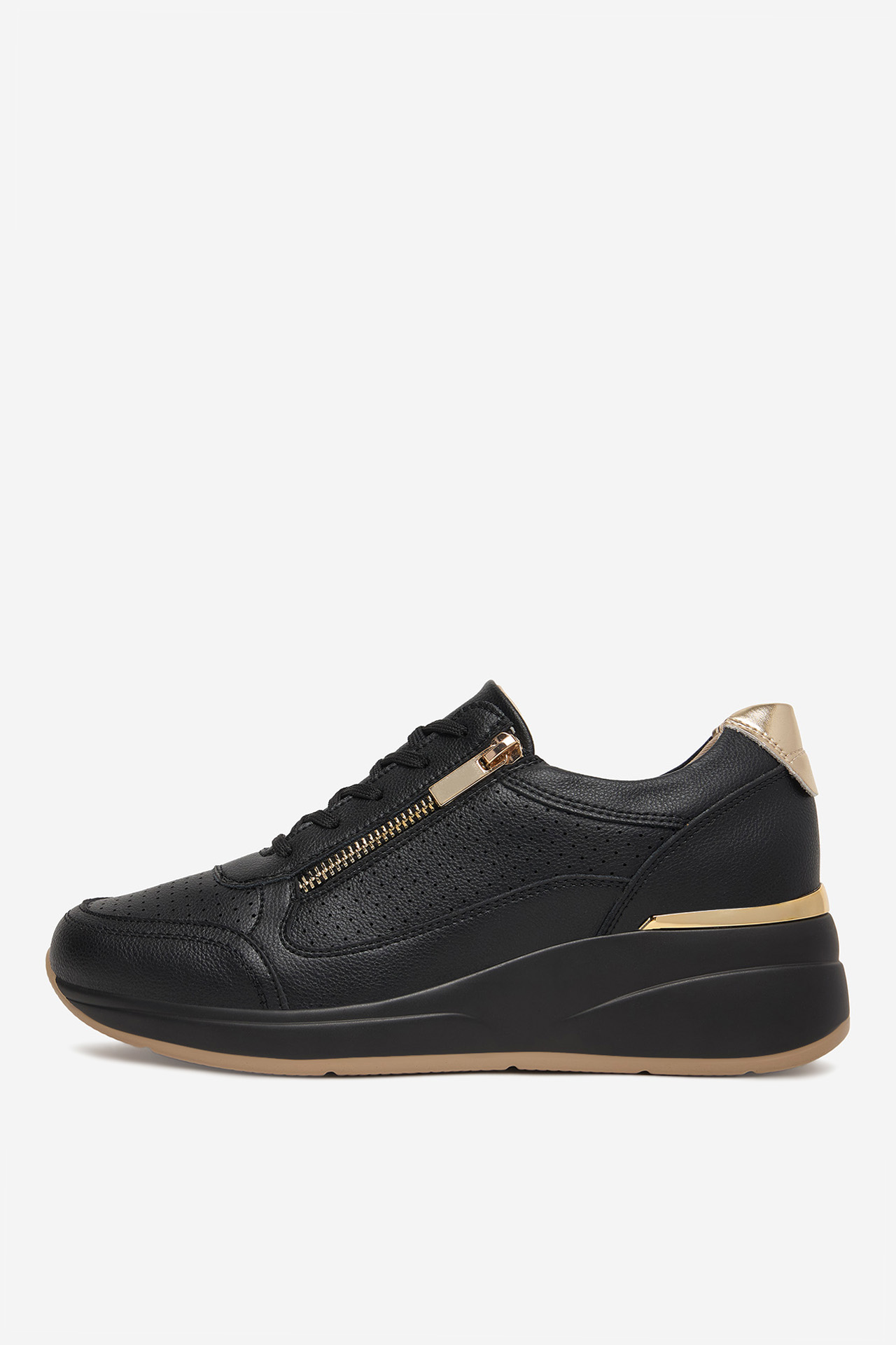 Sneakersy Černá