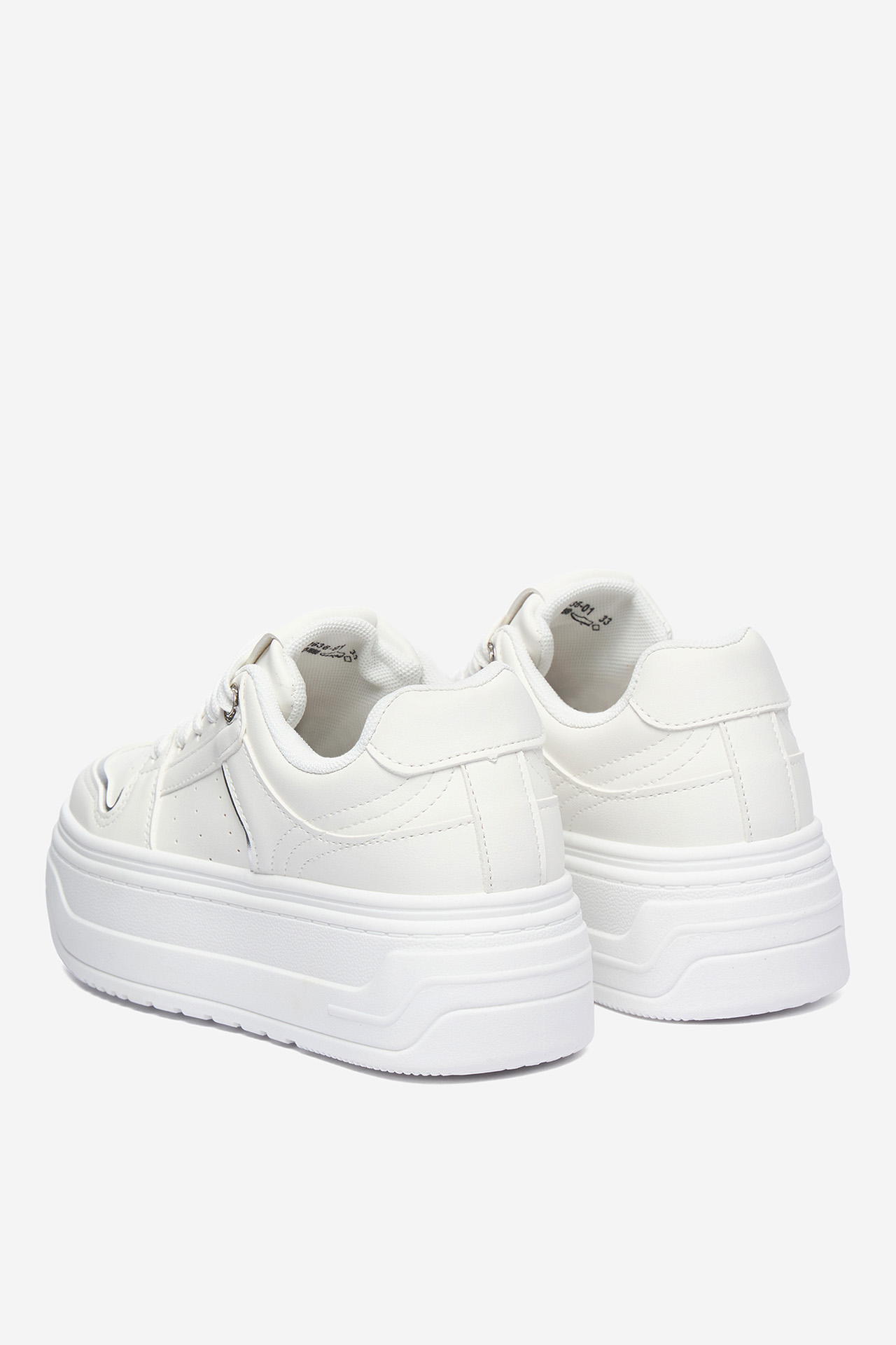 Sneakersy Bílá
