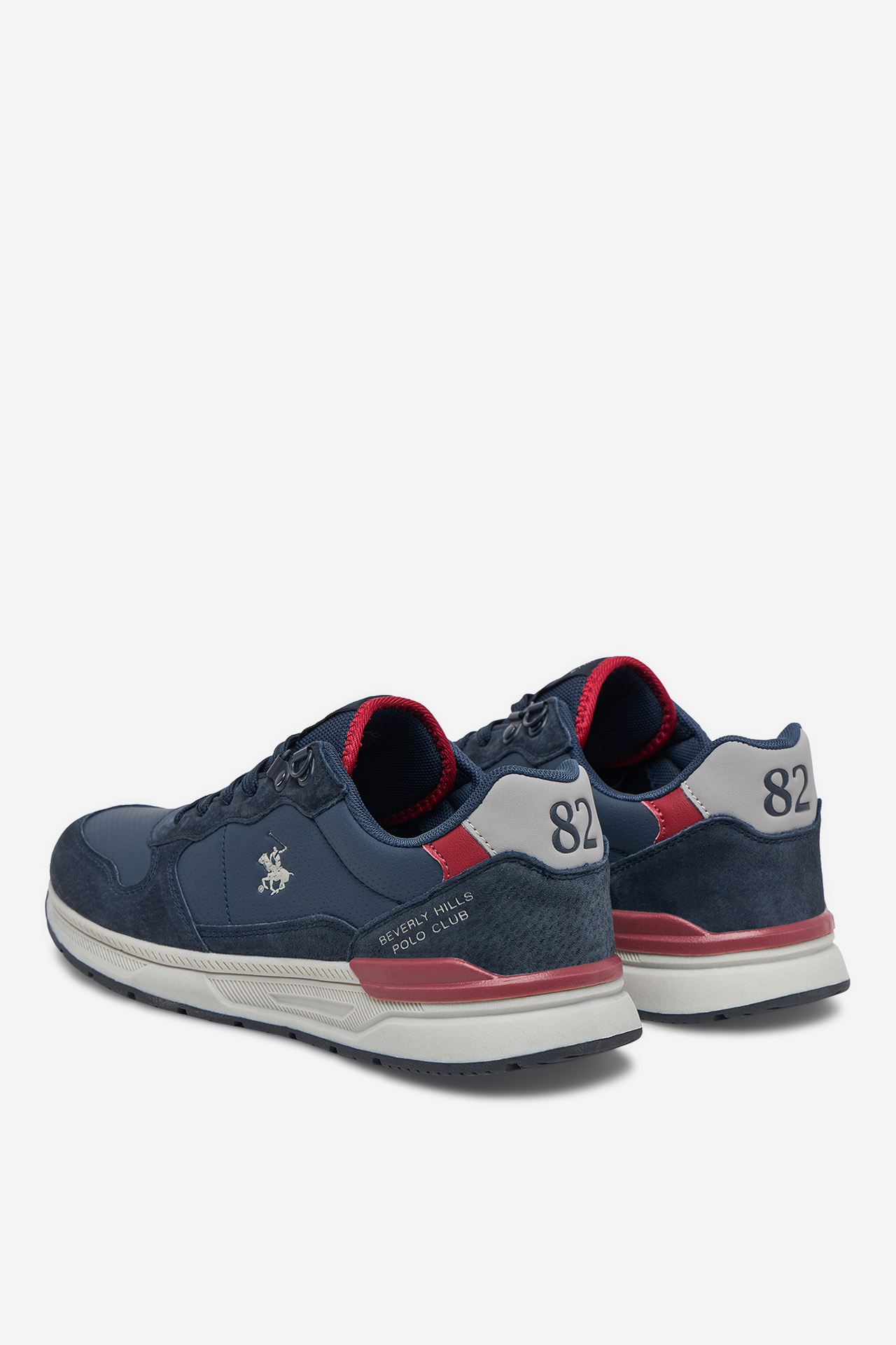 Sneakersy