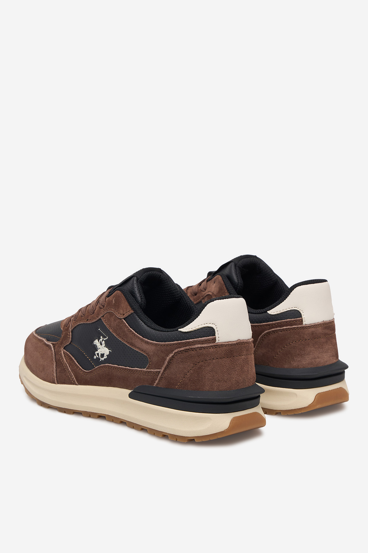Sneakersy
