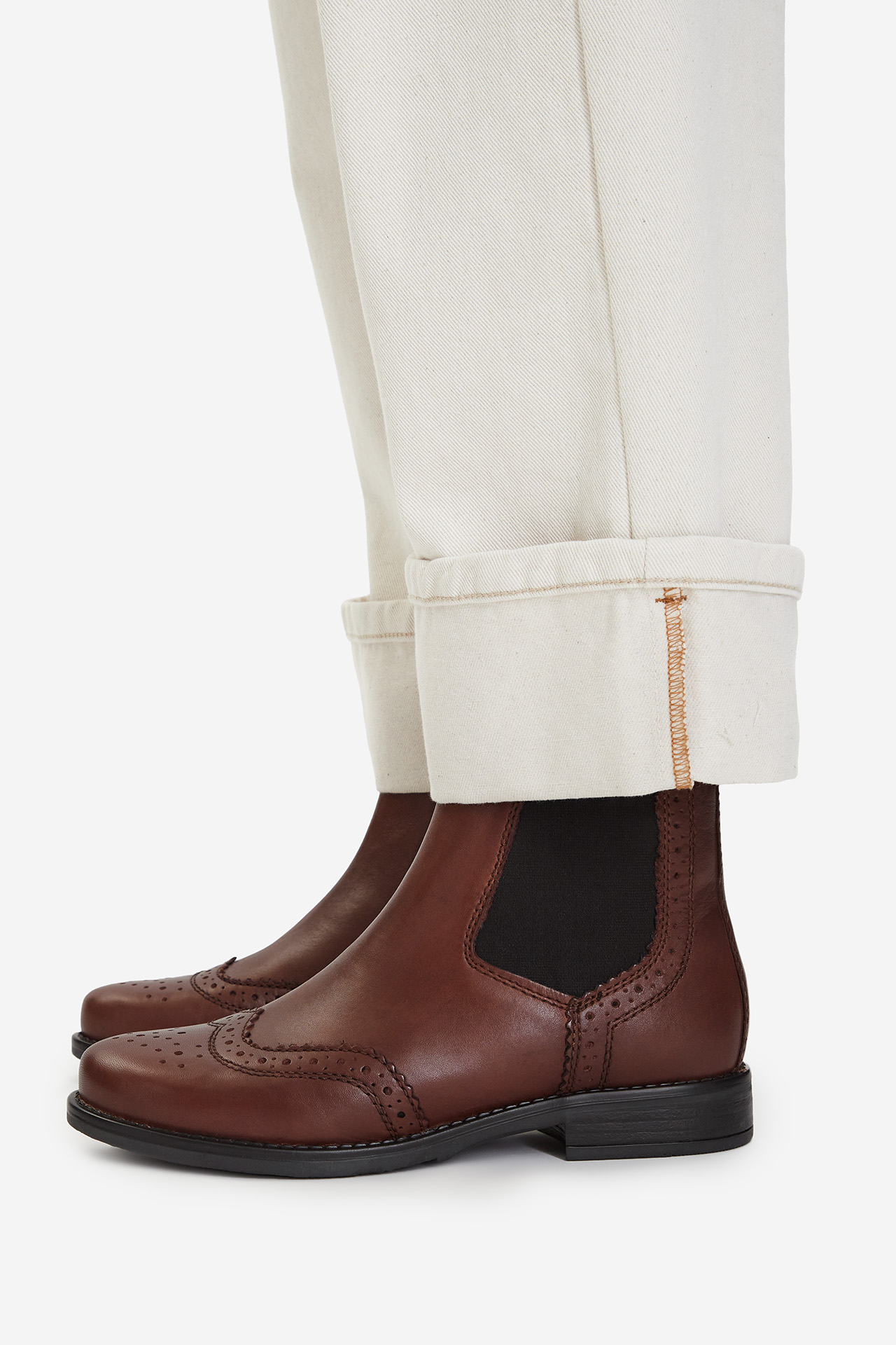 Kotníková obuv s elastickým prvkem Hnědá