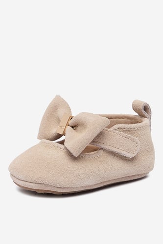 Nizki čevlji GUESS CEO-CM260120-5 Bež