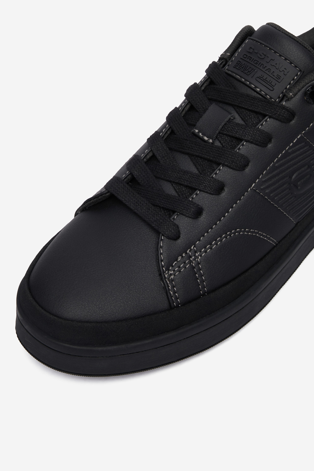 Sneakersy Černá