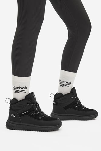 Semiš Reebok CEOWB-LEA-JA-C576W Črna
