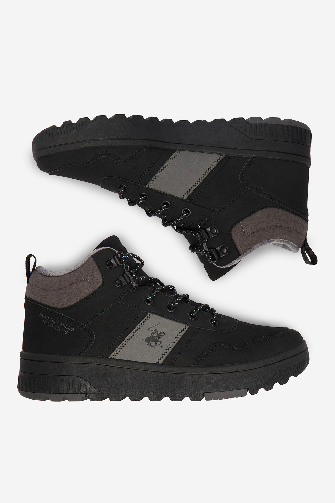 Sneakersy