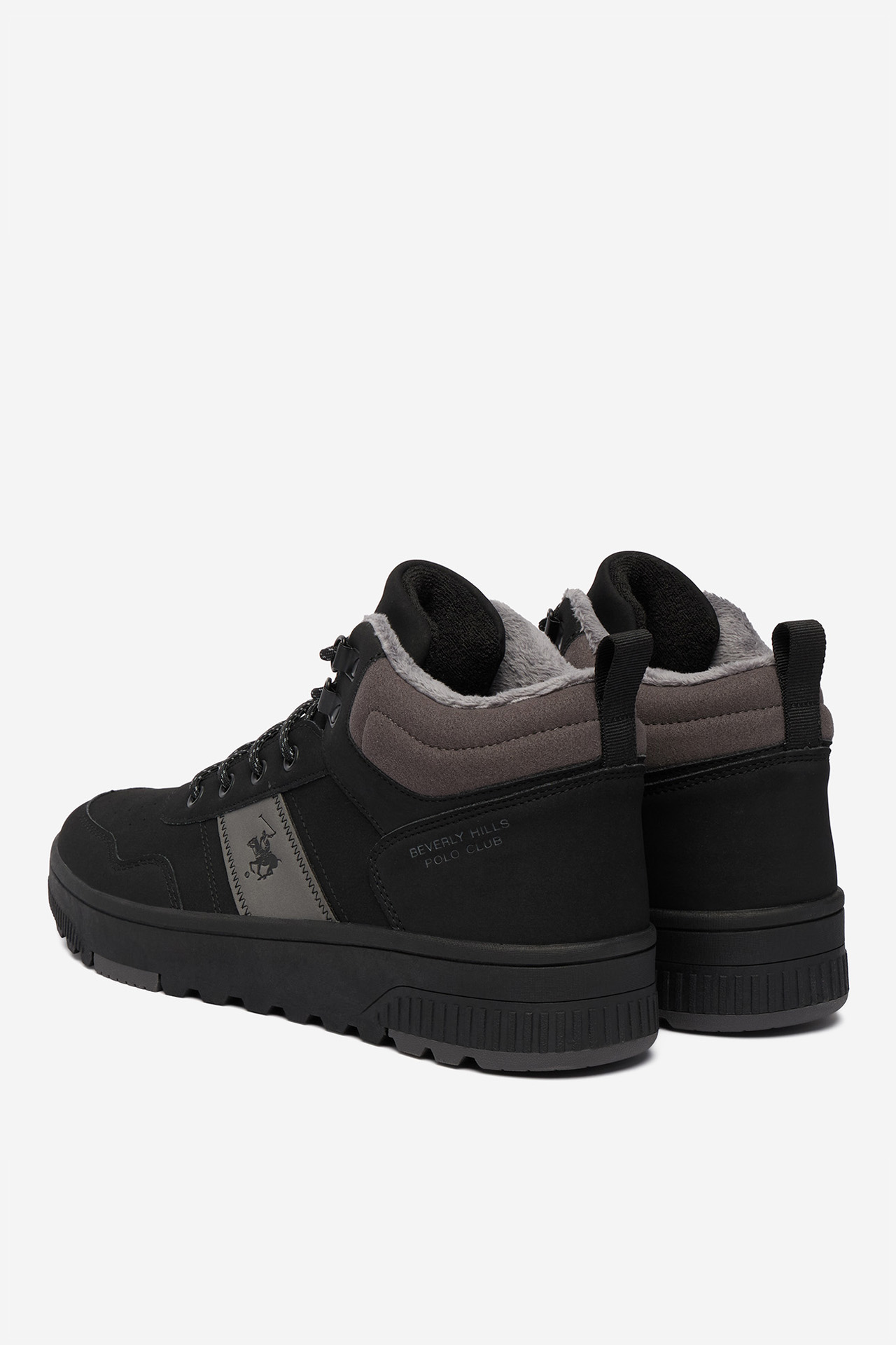 Sneakersy