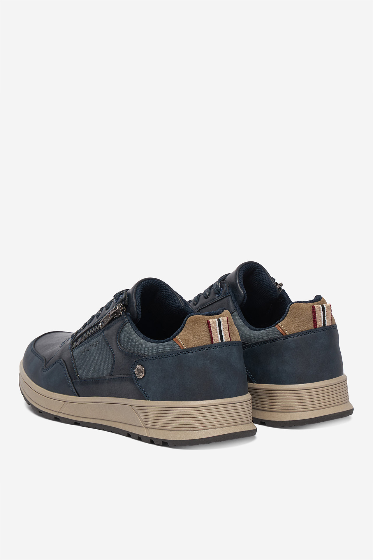Sneakersy Tmavomodrá