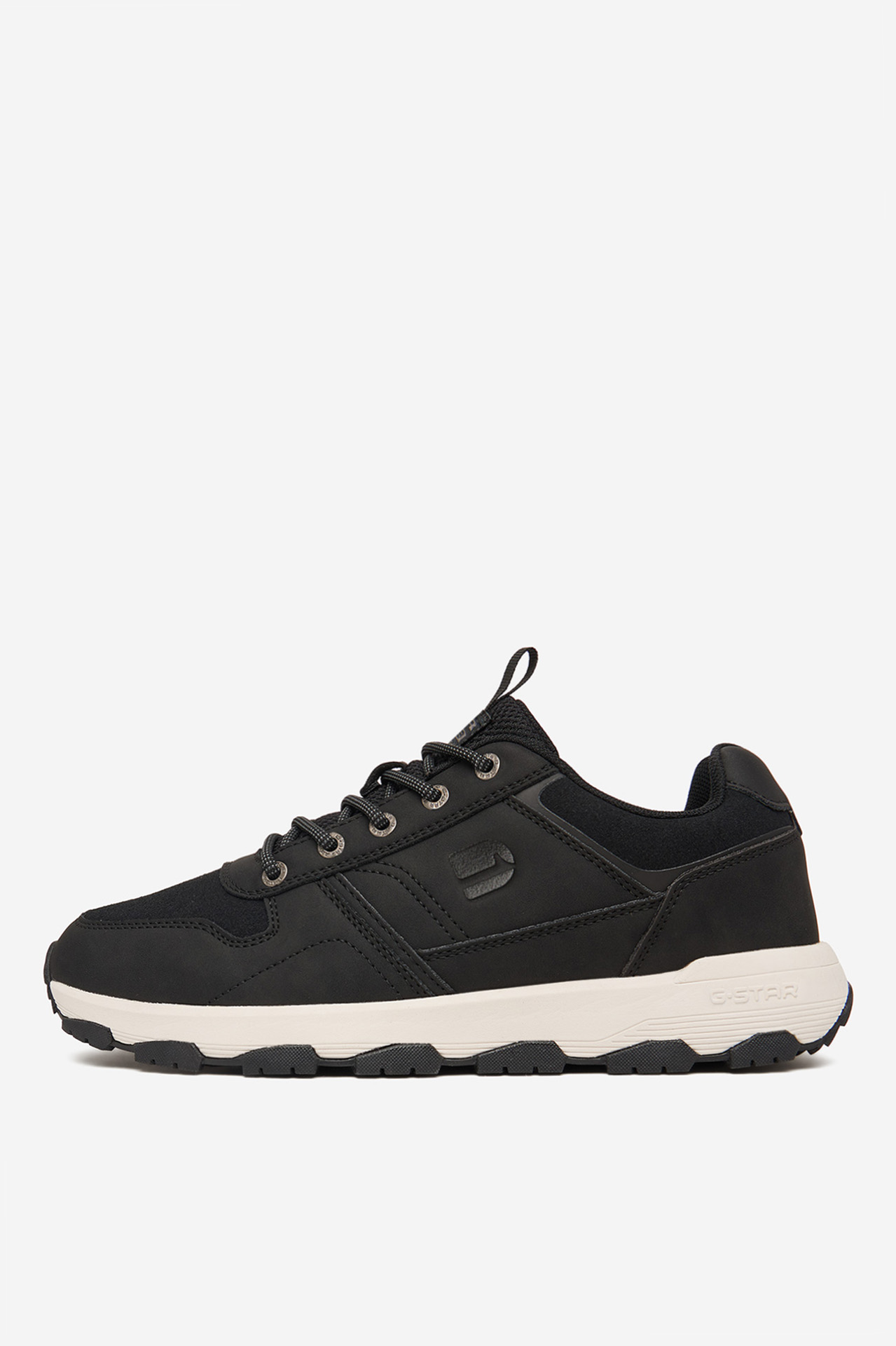 Sneakersy Černá