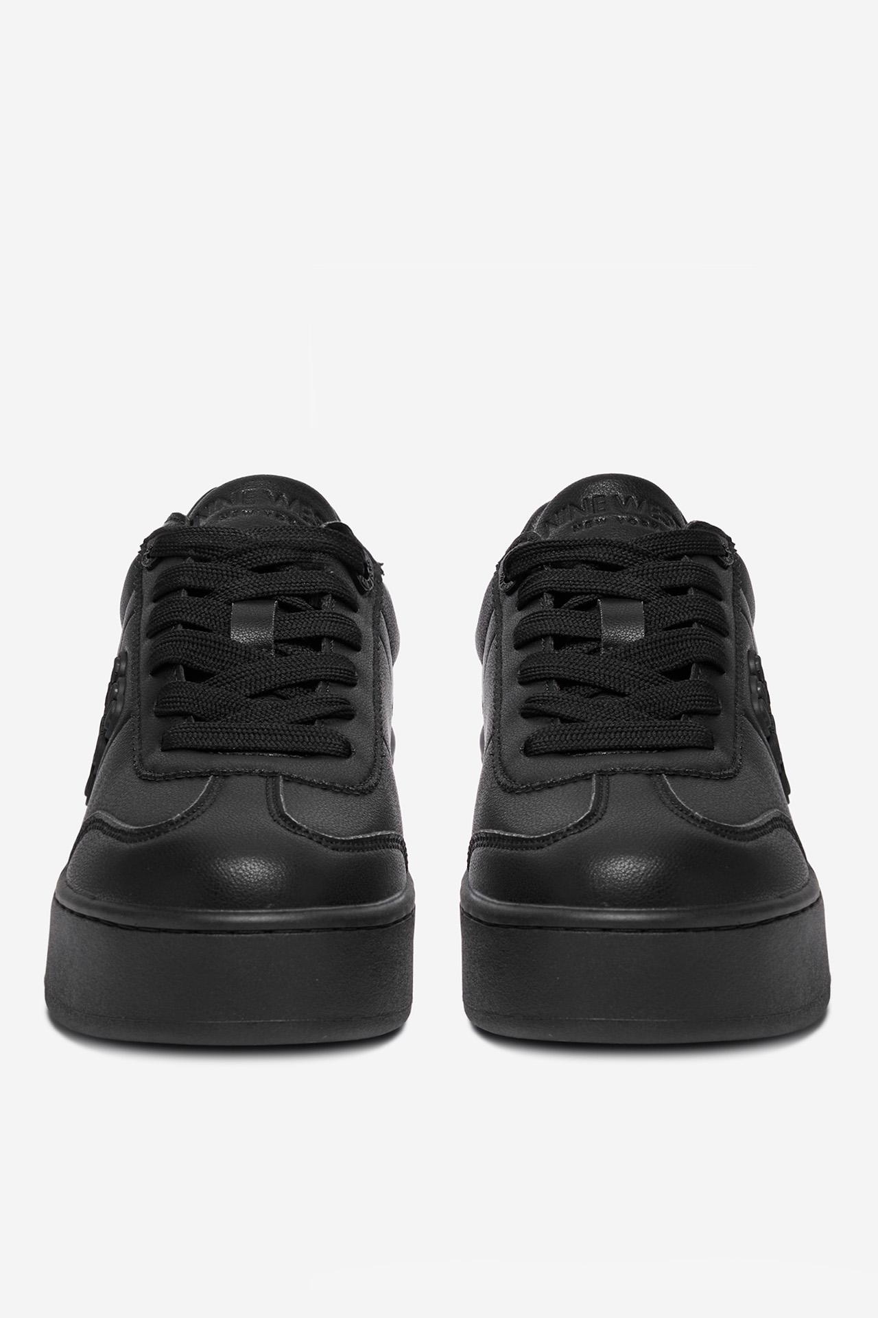 Sneakersy Černá