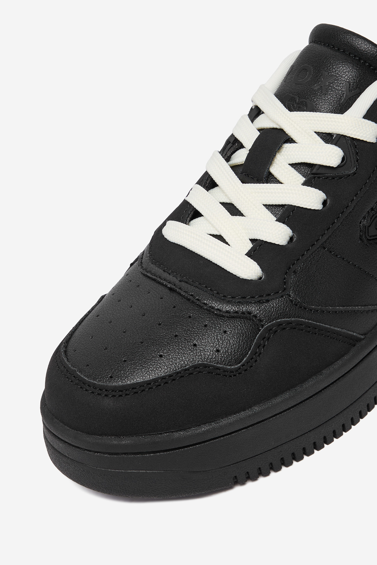 Sneakersy Černá